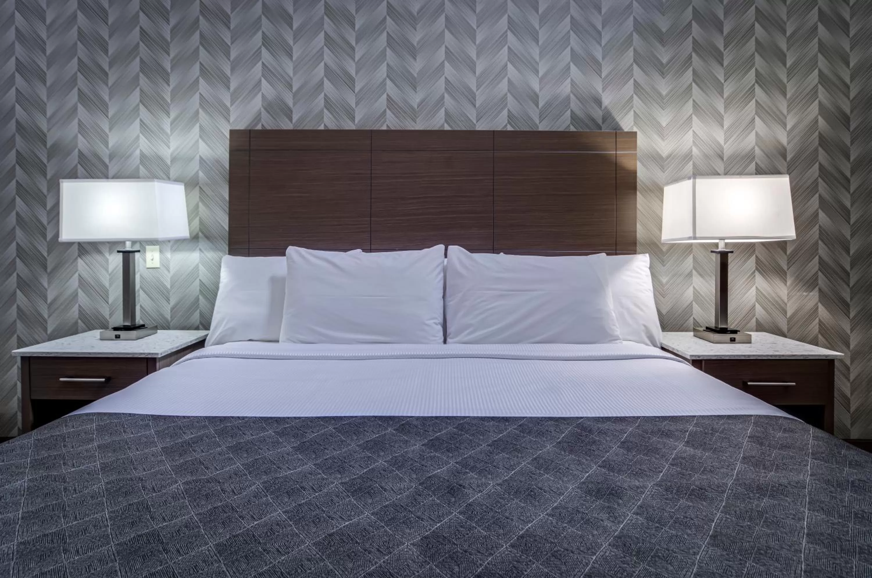 Bed in Monte Carlo Inn Markham