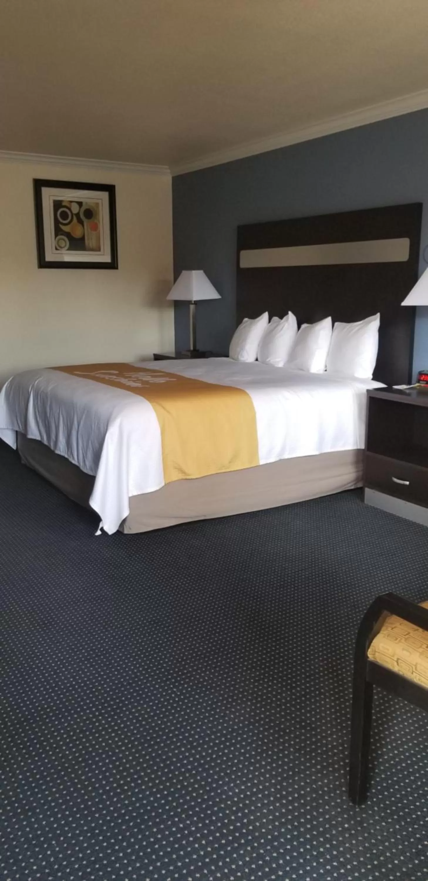 Photo of the whole room, Bed in Days Inn by Wyndham Winnemucca