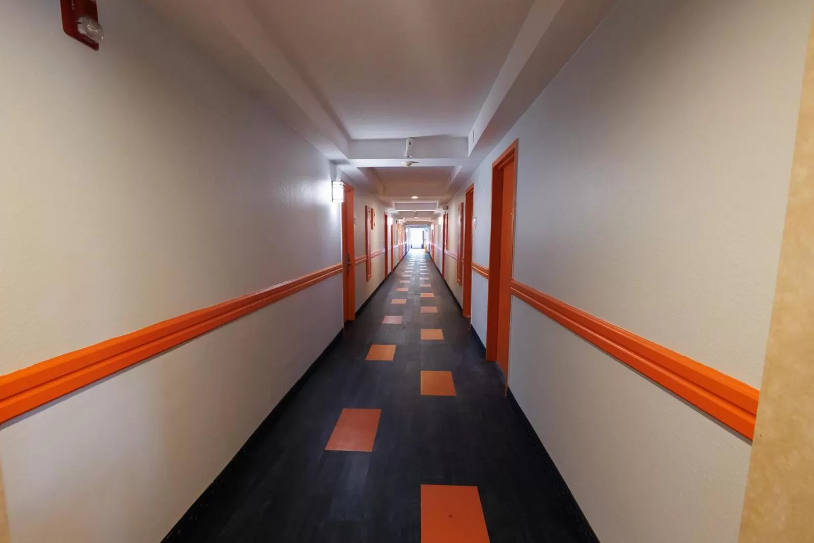 Balcony/Terrace in Garnet Inn & Suites, Orlando