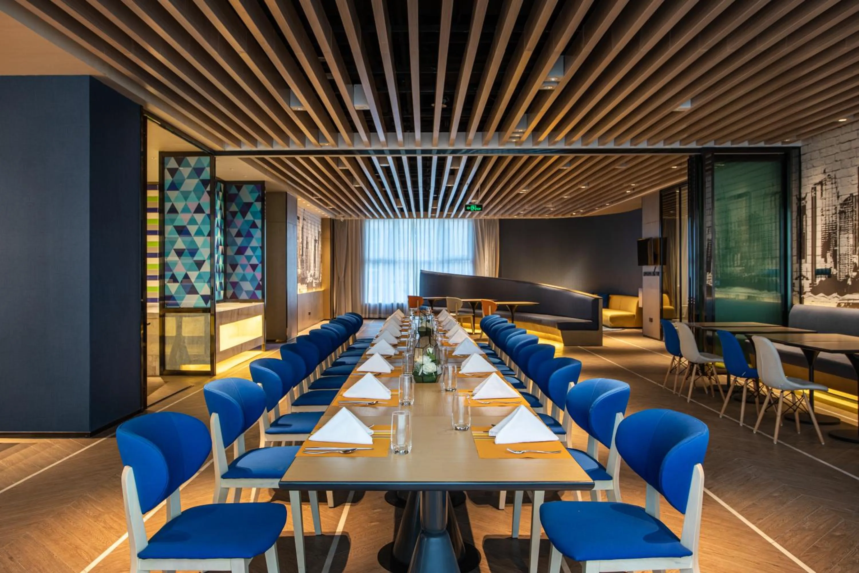 Restaurant/places to eat in Holiday Inn Express Langfang New Chaoyang by IHG