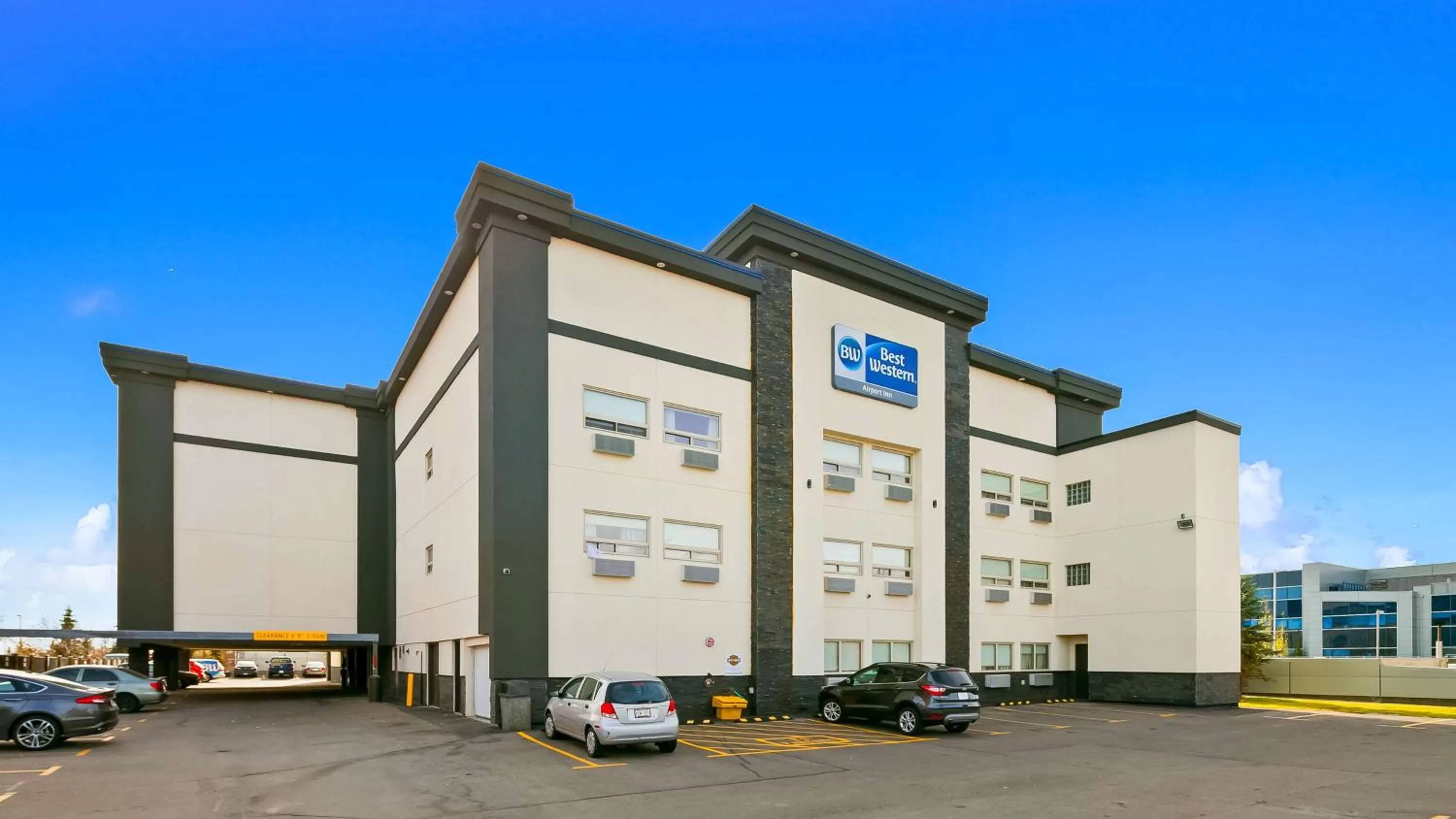 Property building in Best Western Airport Inn