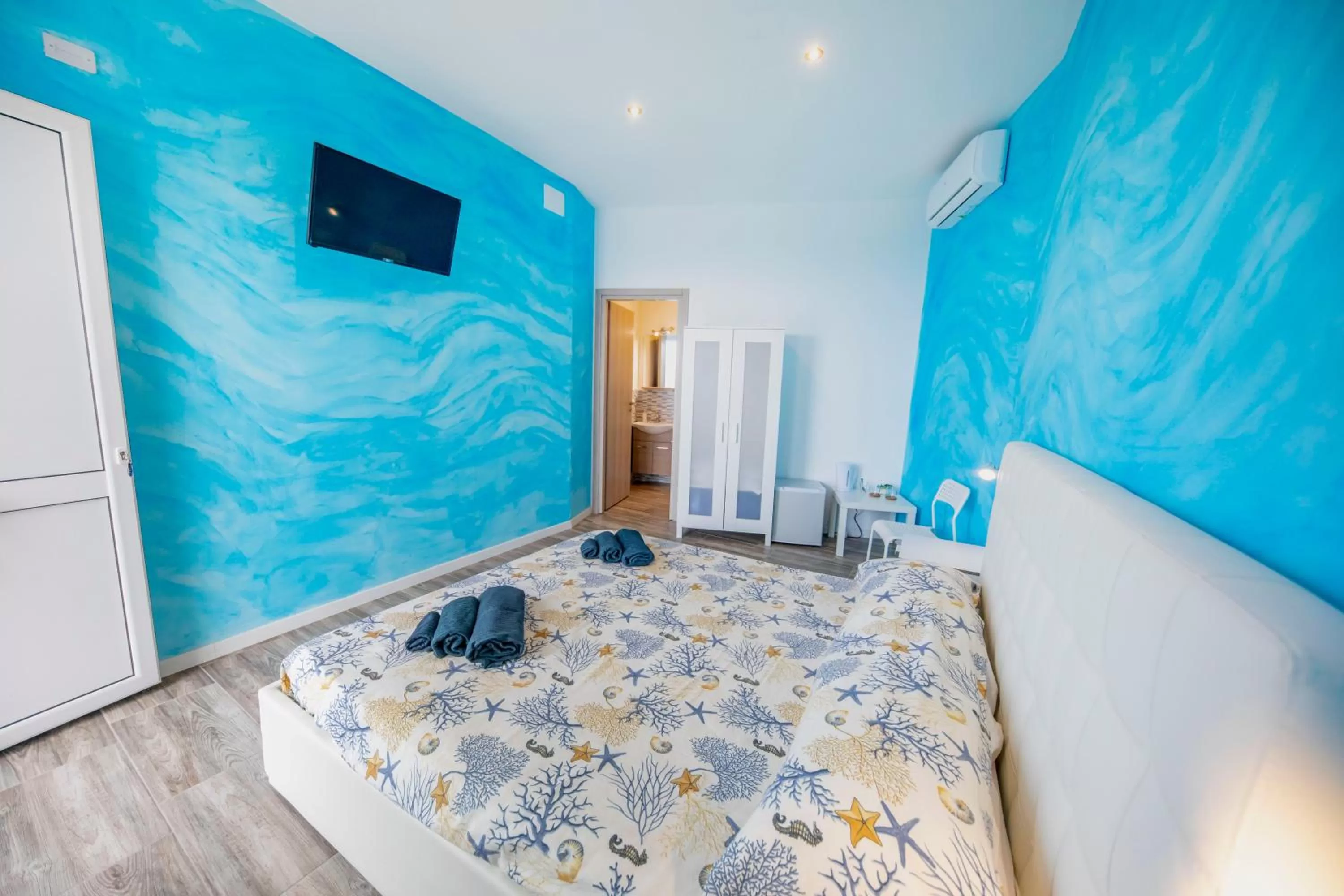 Bed in Borgo Marino Suite B&B