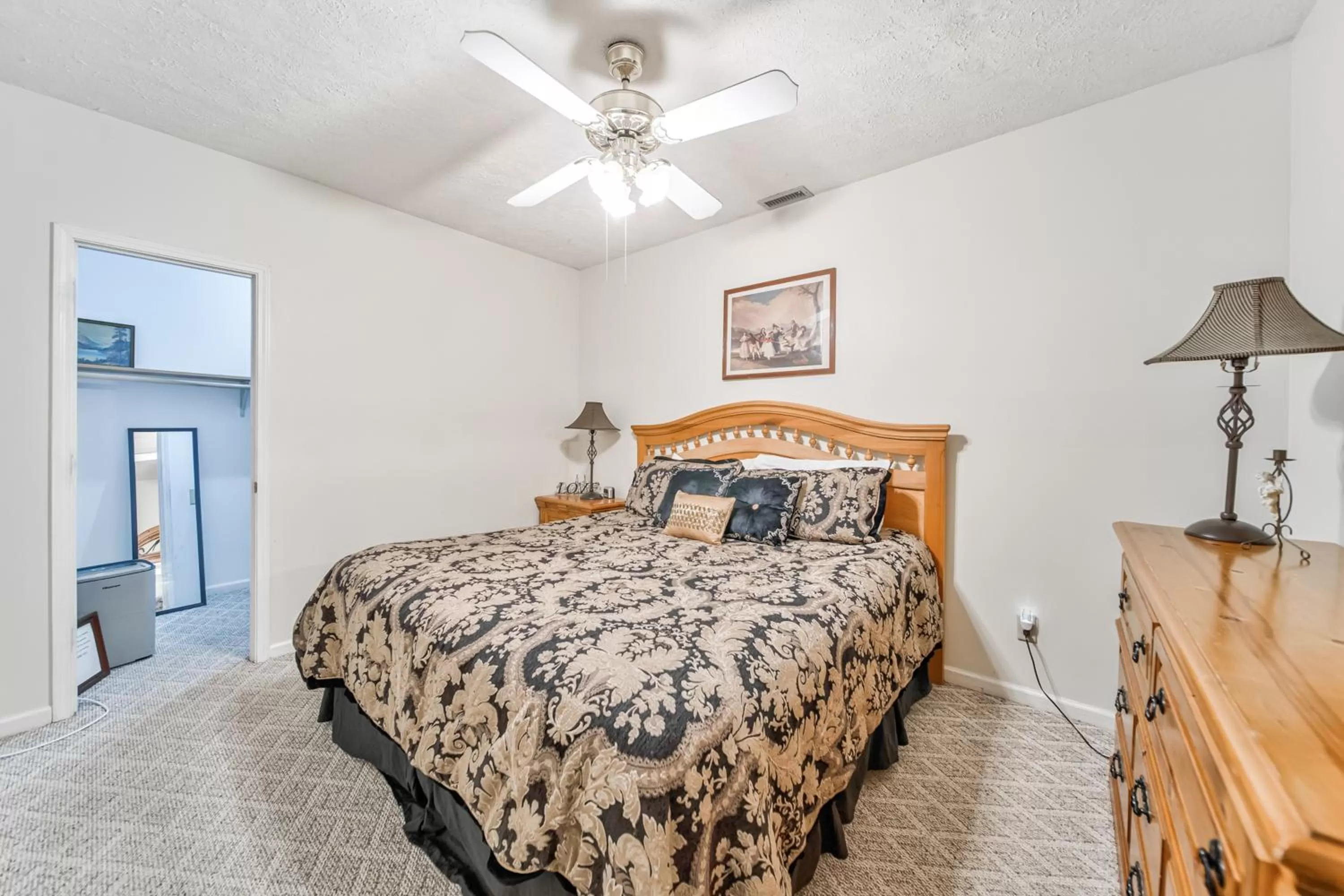 Bed in Cool River Condo II