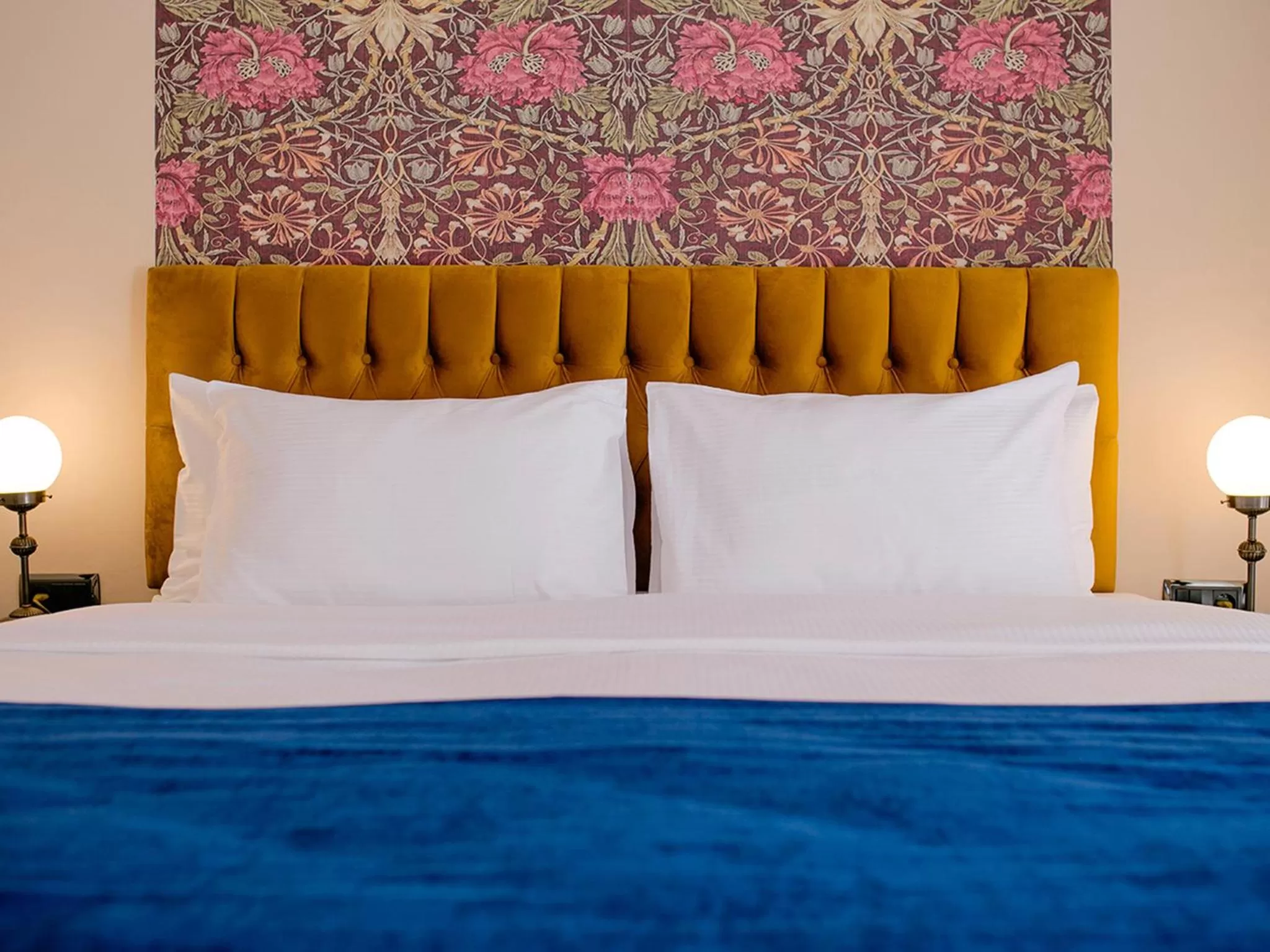 Atoneli Double Room in Museum Hotel