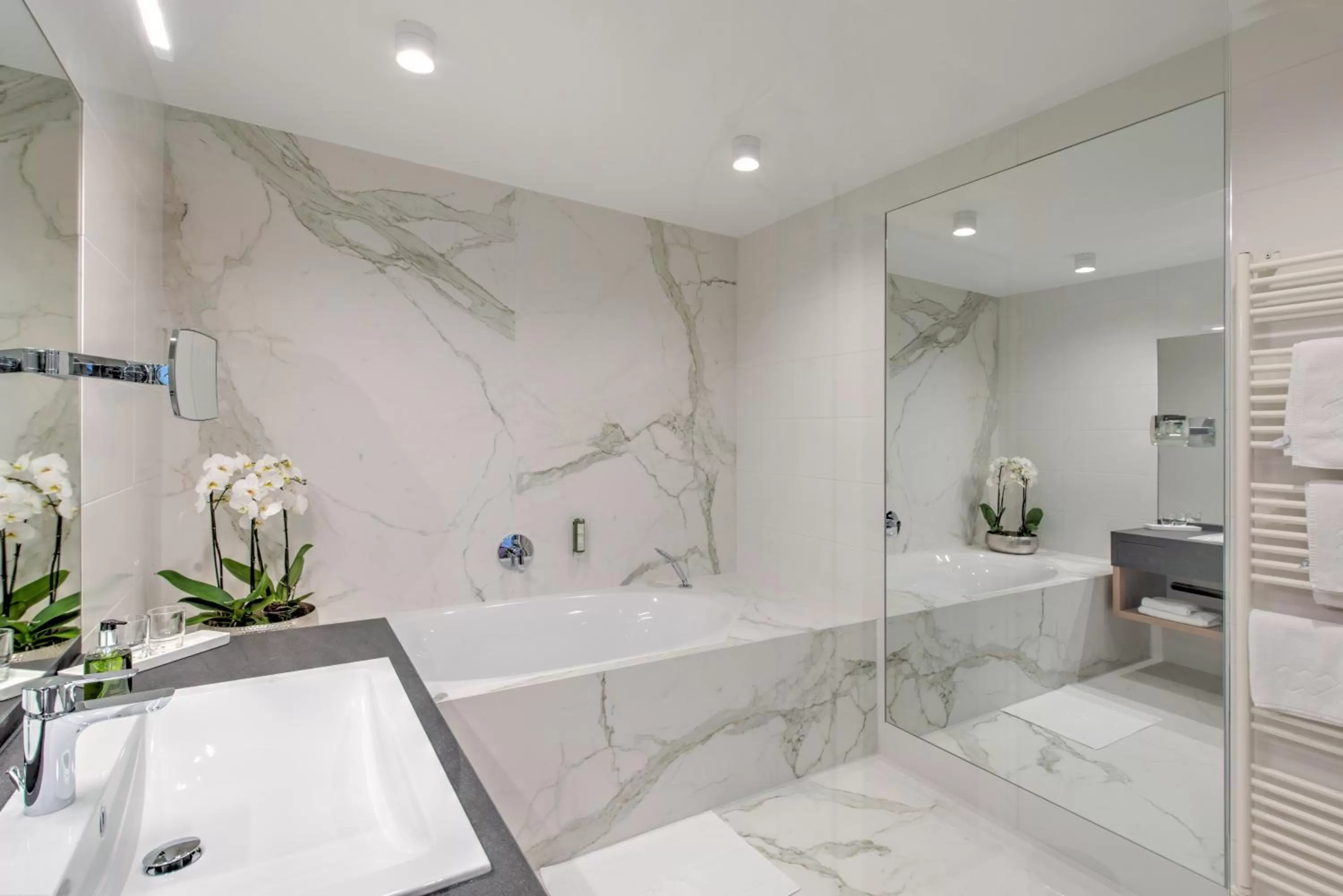 Bathroom in Hotel Turmhof