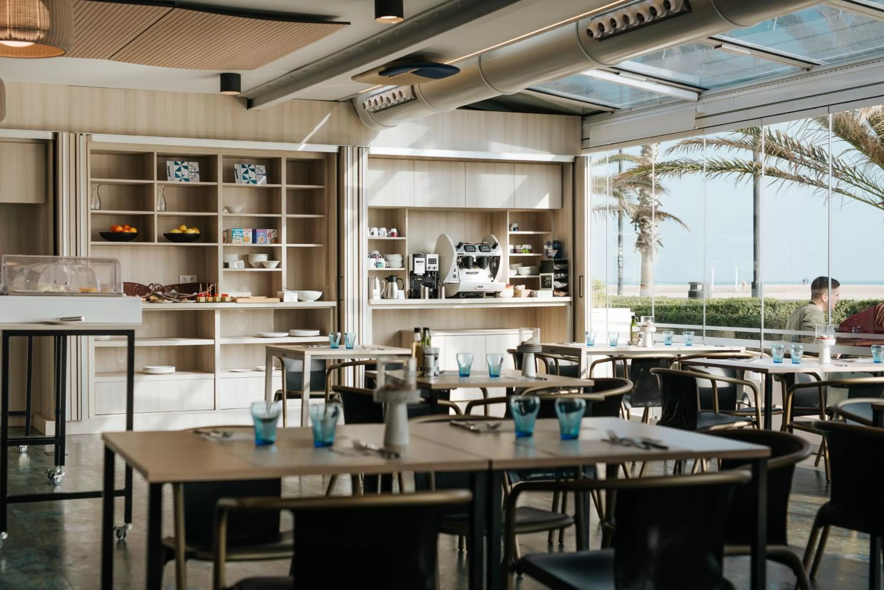 Restaurant/places to eat in Hotel Neptuno Playa & Spa