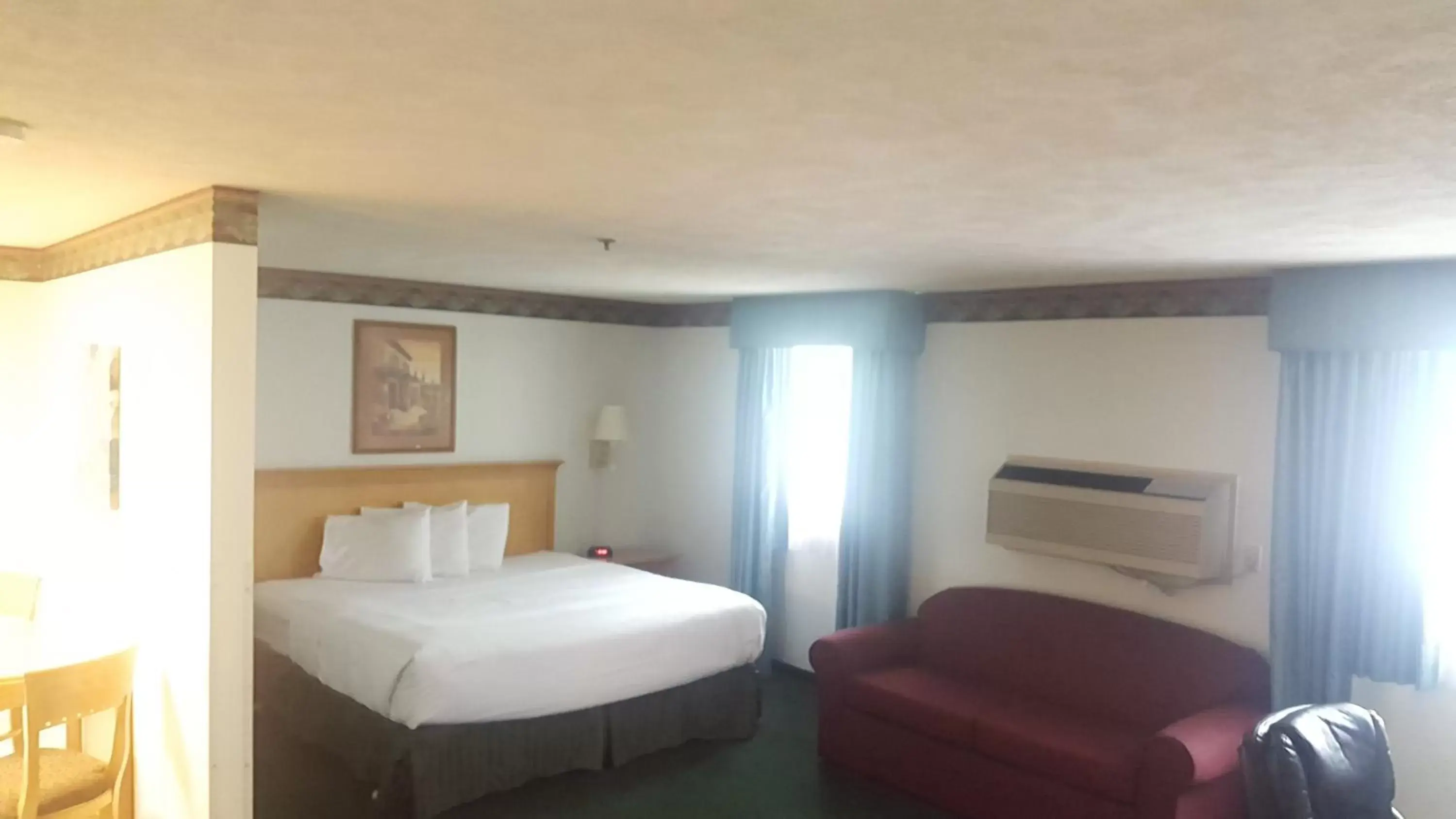 Executive King Studio Suite - Disability Access/Non-Smoking in Baymont by Wyndham Coeur D Alene Executive King Studio Suite - Disability Access/Non-Smoking in Baymont by Wyndham Coeur D Alene