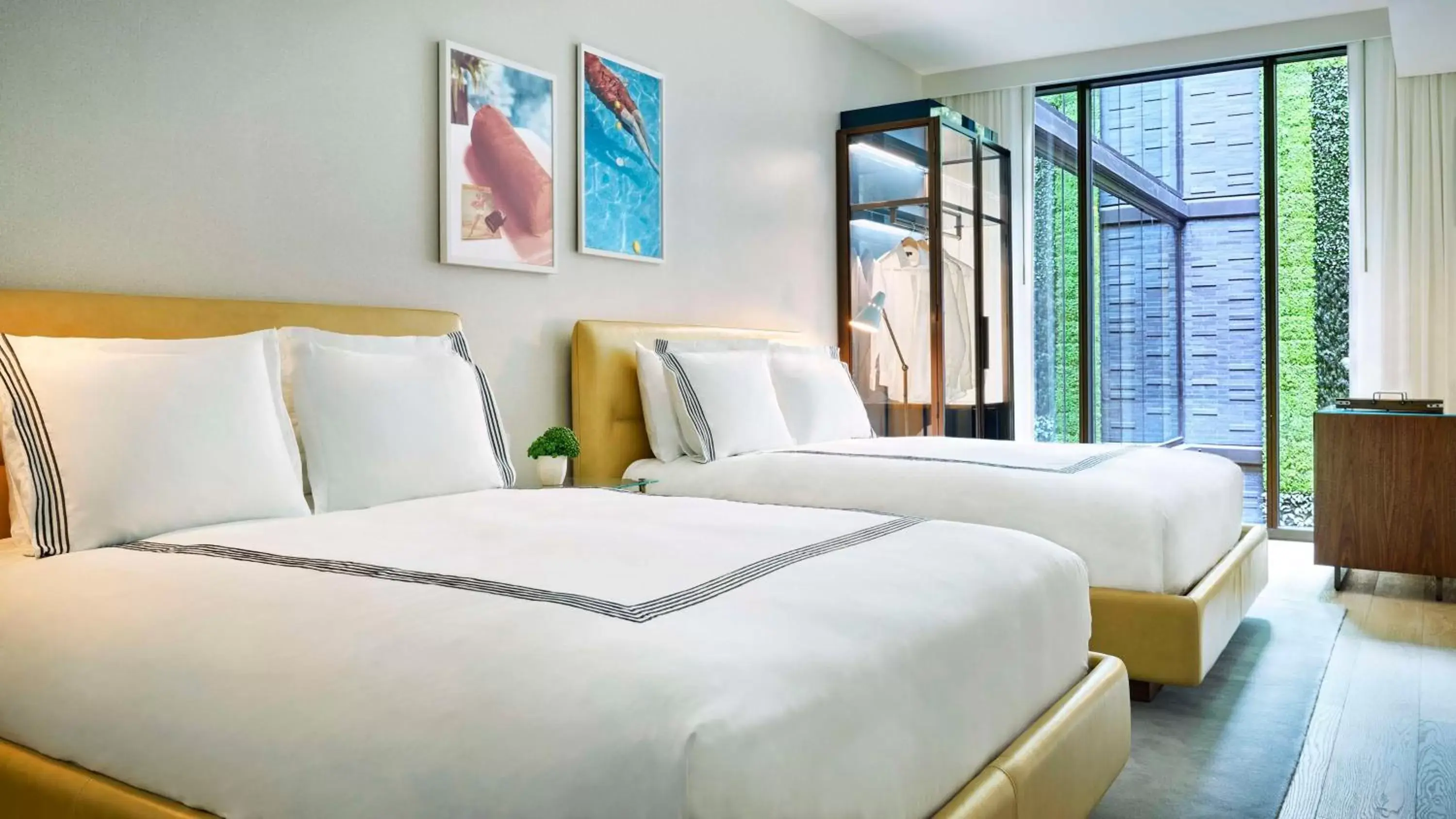 Thompson Hollywood, by Hyatt Thompson Hollywood, by Hyatt