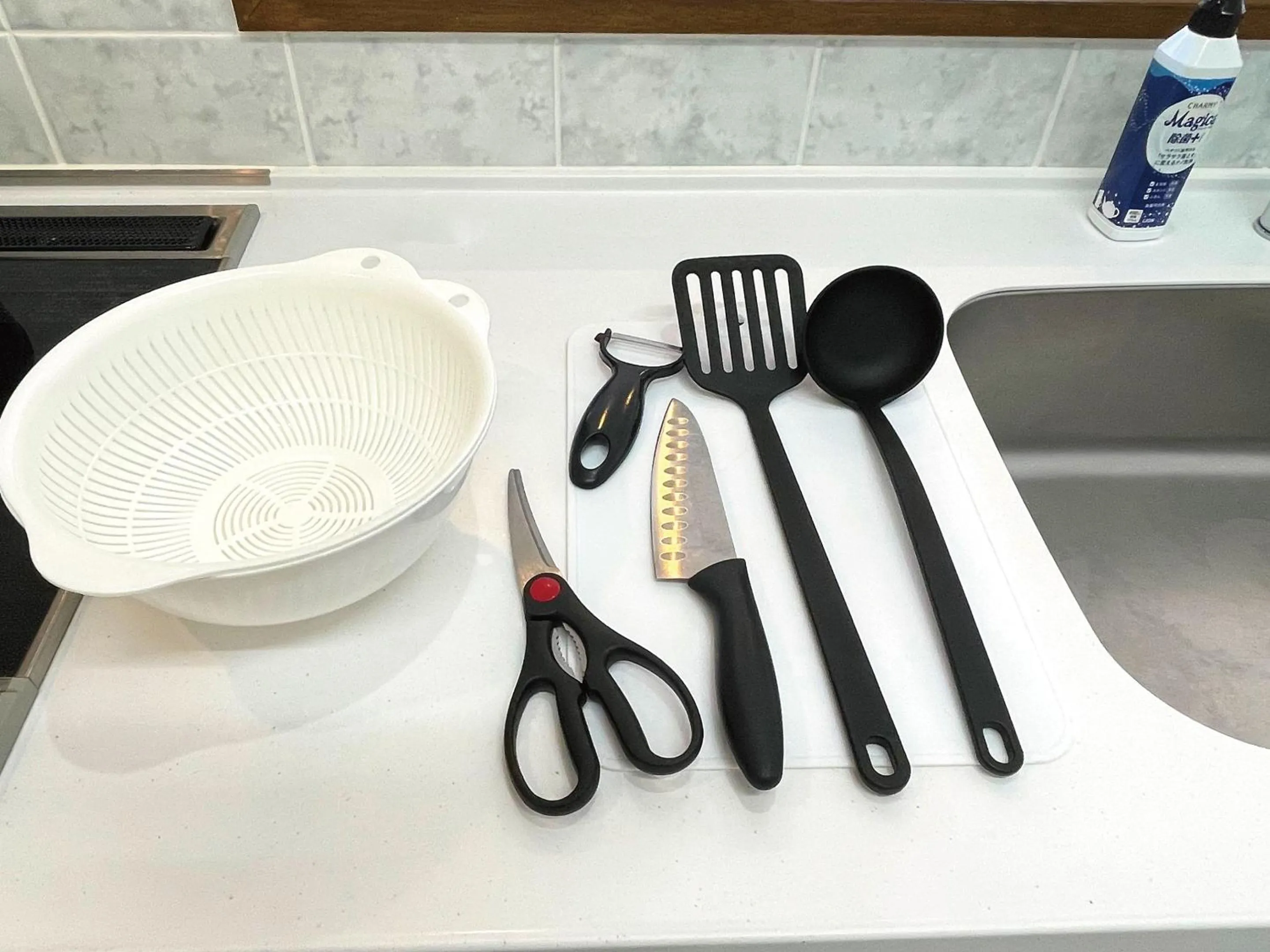 Photo of the whole room in G-RATIS Omoromachi