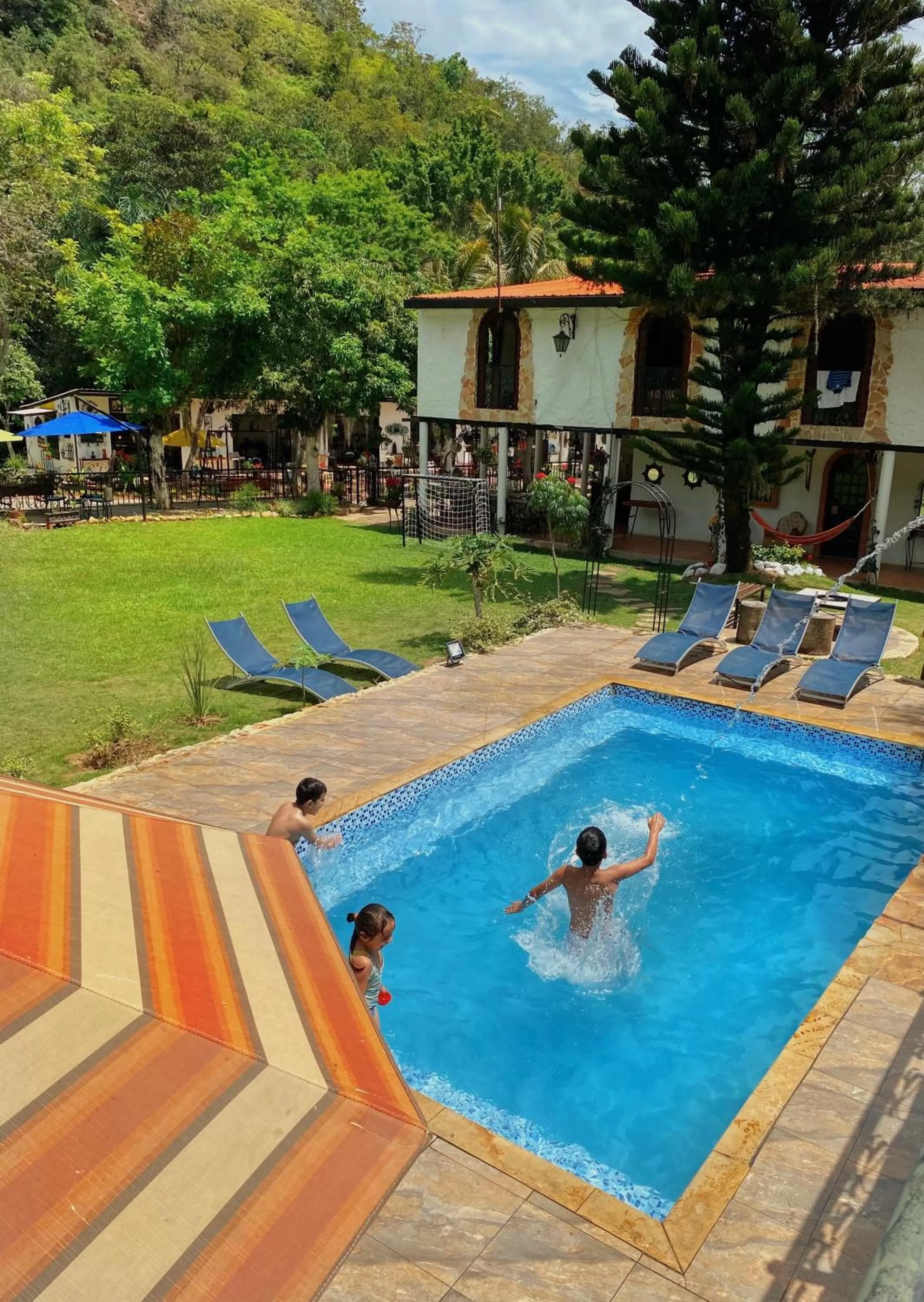 Swimming Pool in La Cima