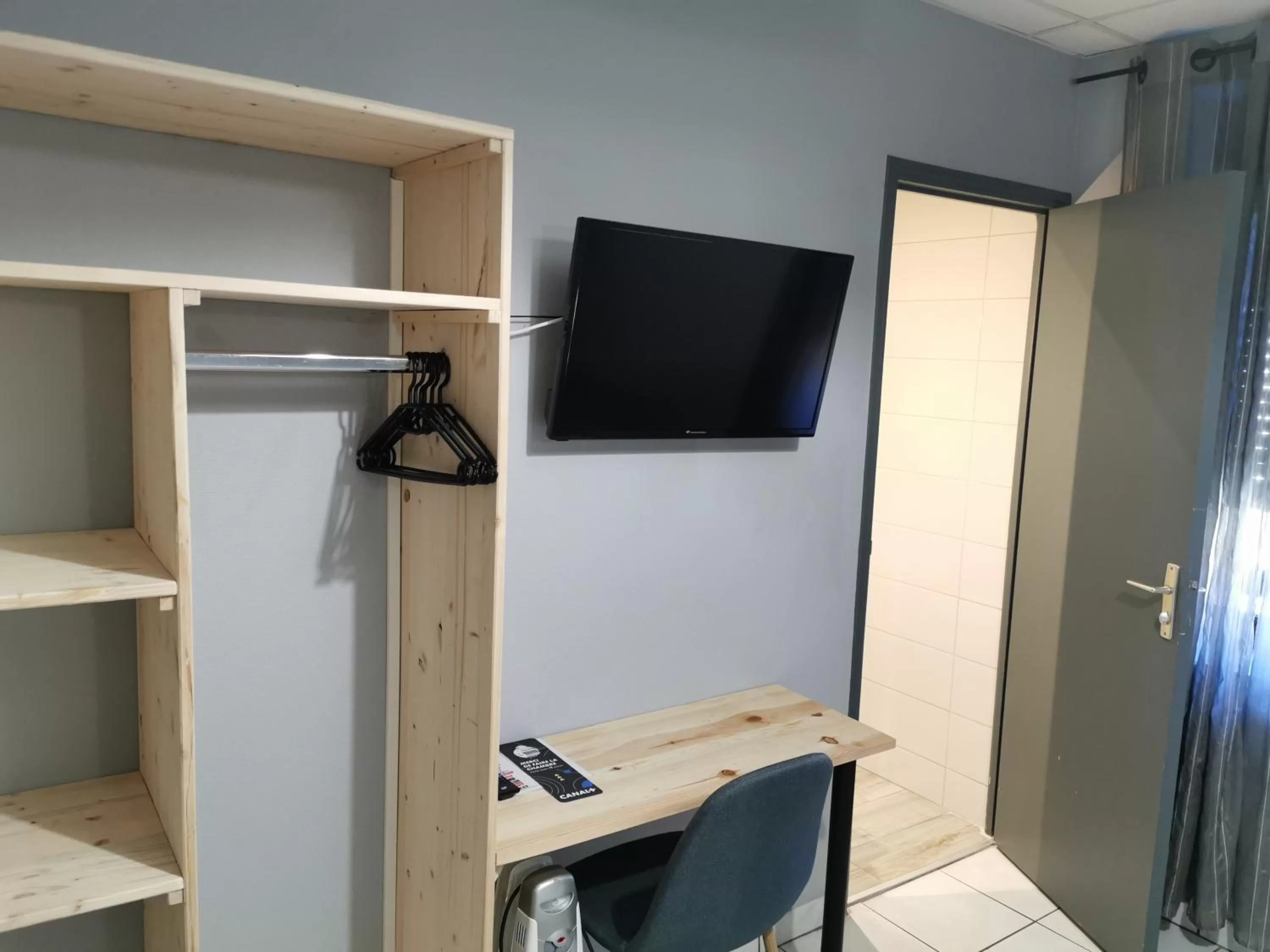 TV and multimedia in Hotel du Languedoc