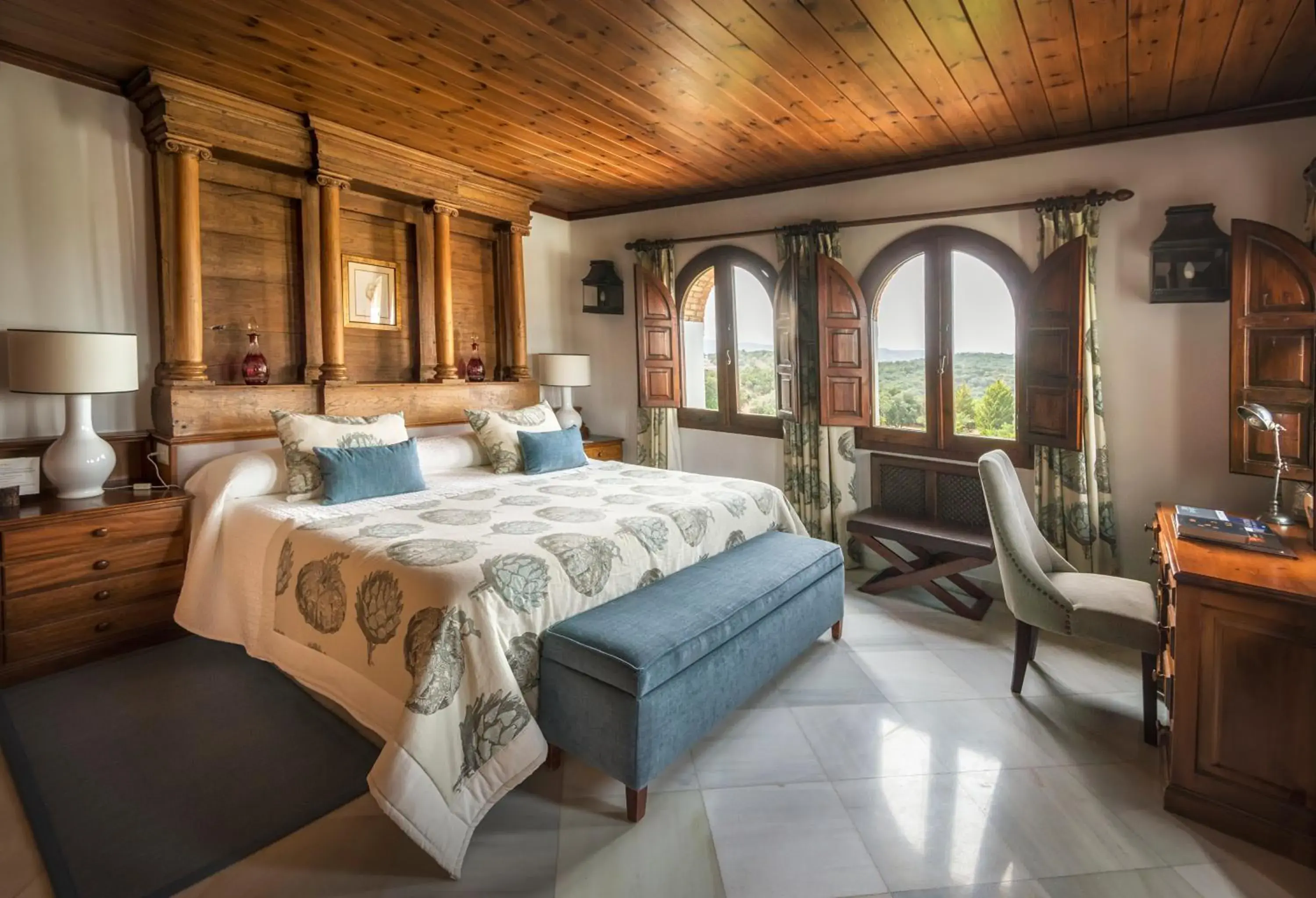 Deluxe King Suite in Finca La Bobadilla - The Leading Hotels of the World Deluxe King Suite in Finca La Bobadilla - The Leading Hotels of the World