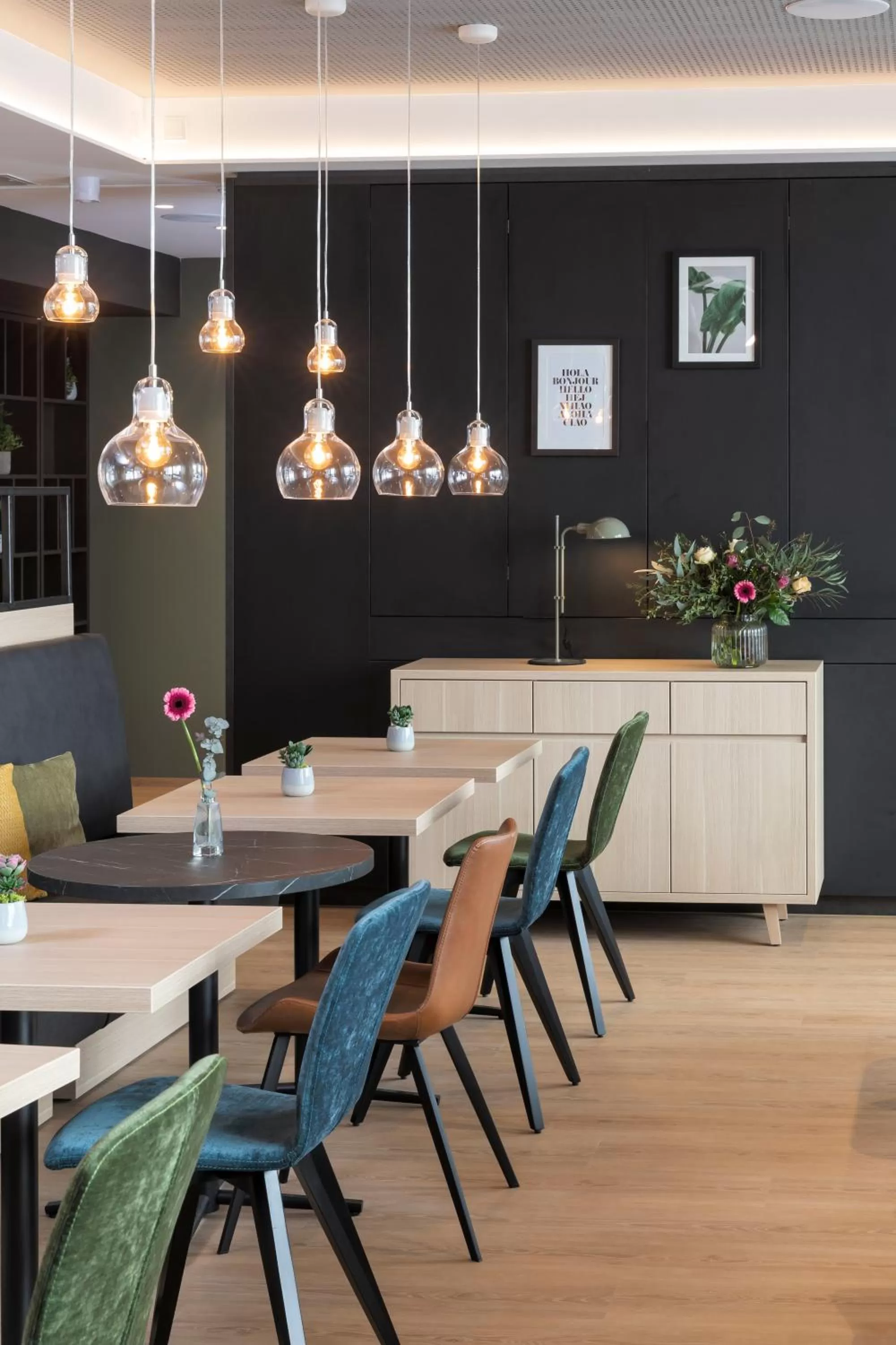 Restaurant/places to eat in zeitwohnhaus SUITE-HOTEL & SERVICED APARTMENTS