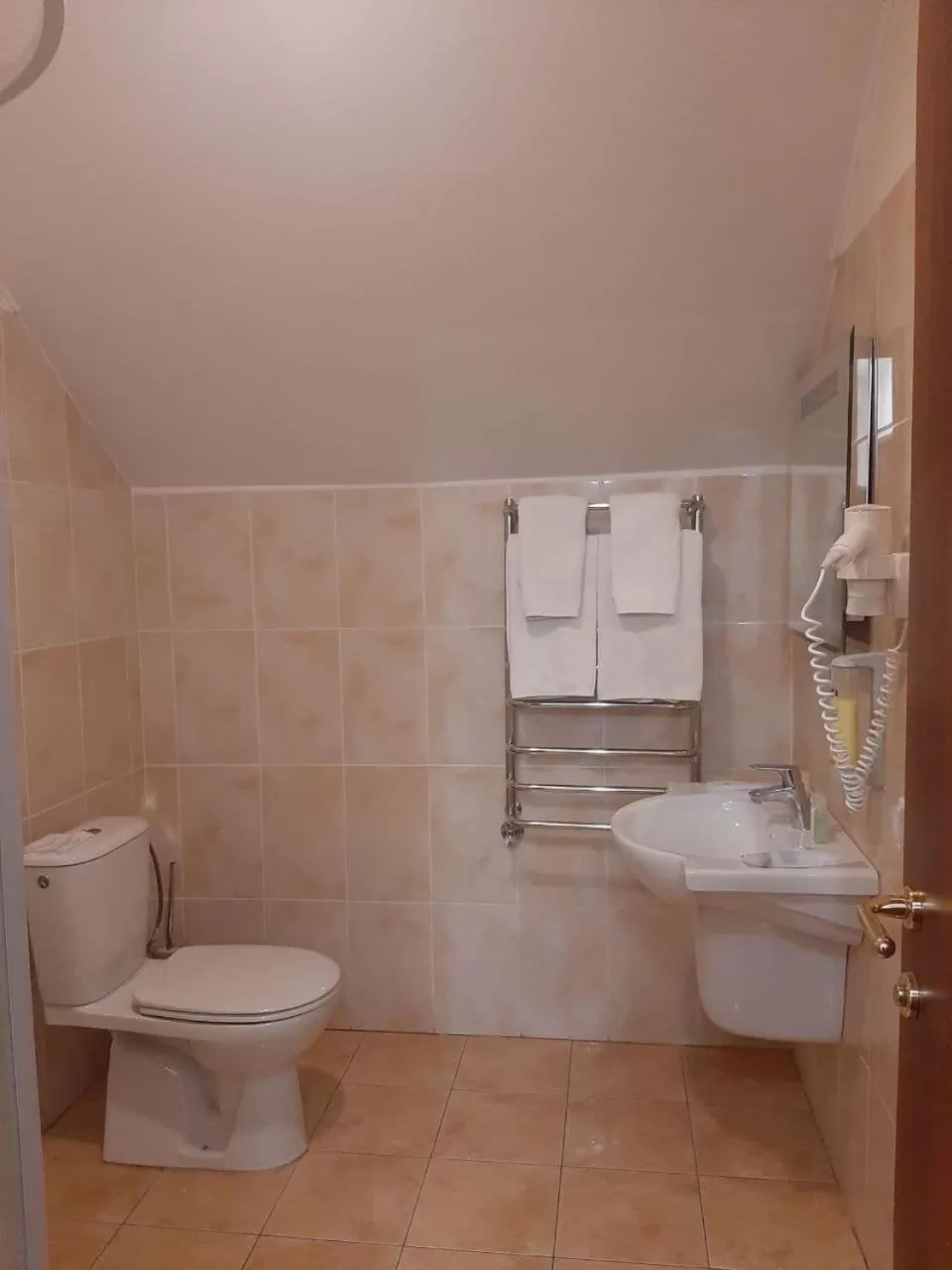 Shower in ONOVO Dendra Hotel