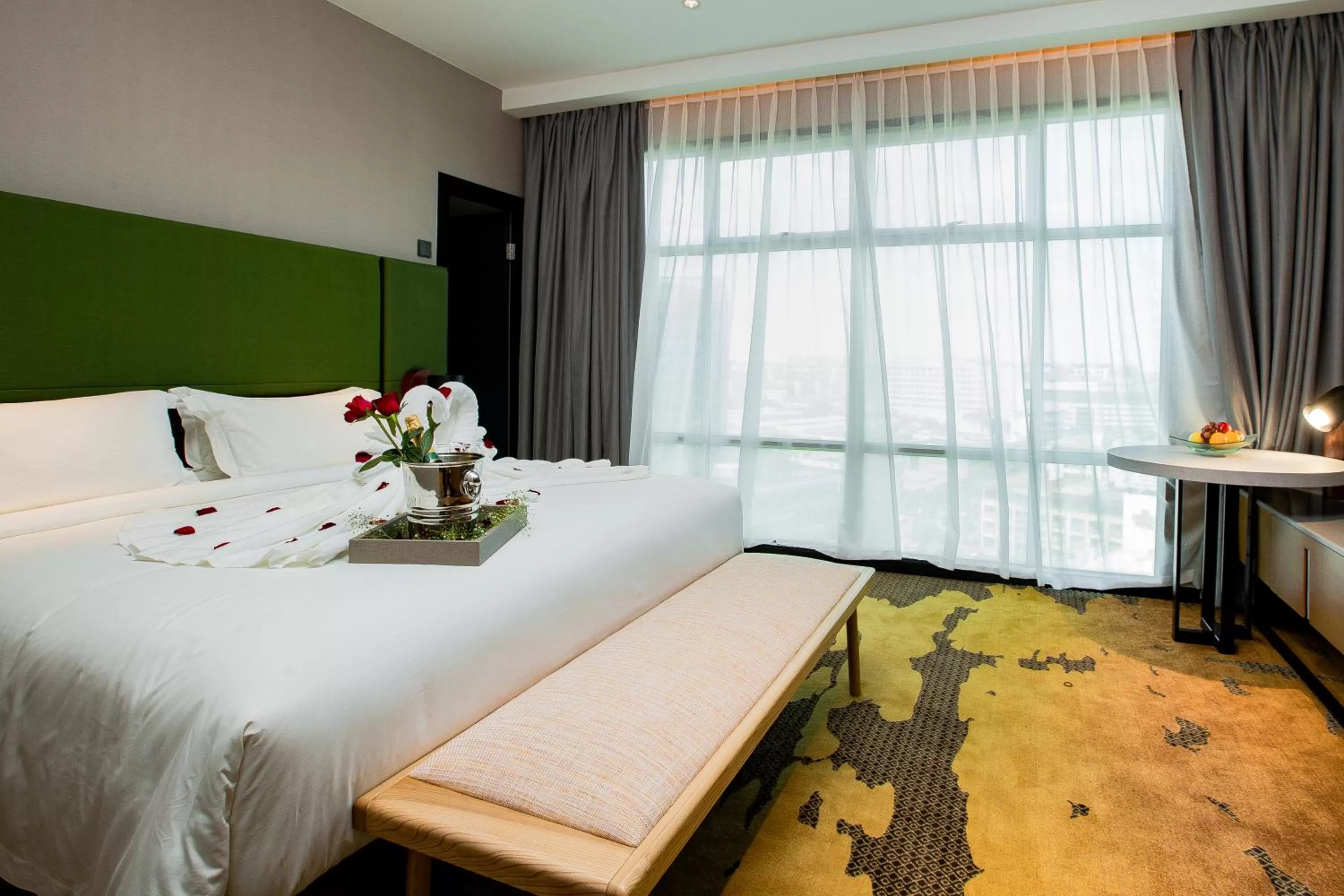 Bed in King Park Hotel Kota Kinabalu