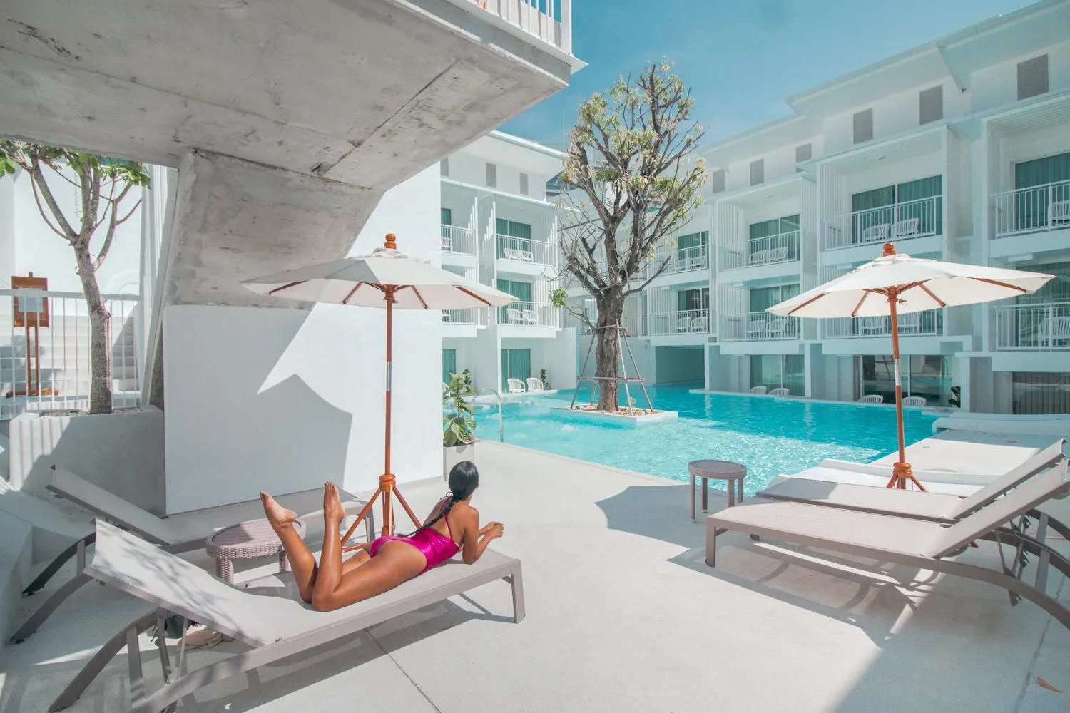 Swimming pool in Prima Hotel Pattaya