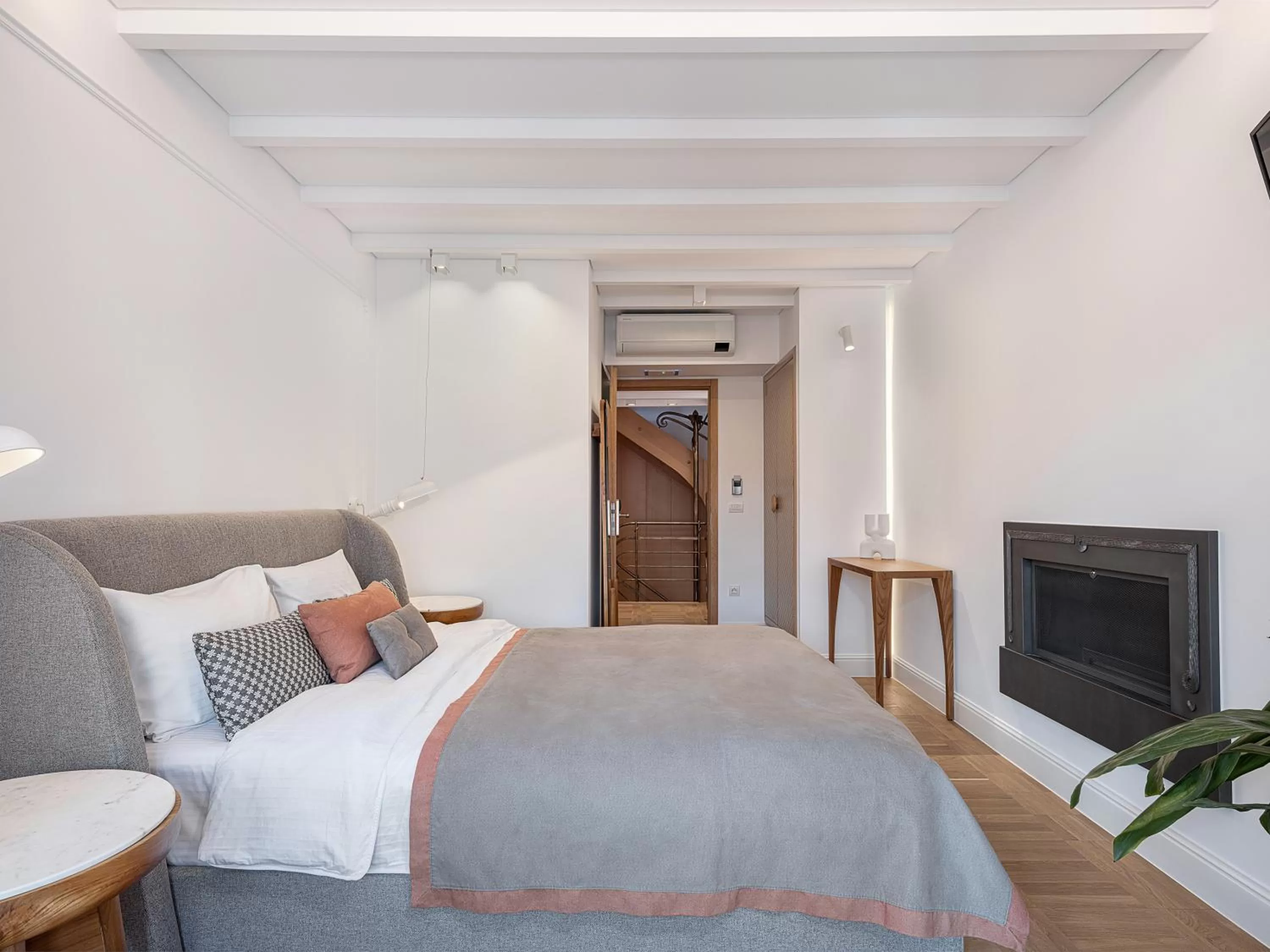 Bed in Ionas Boutique Hotel