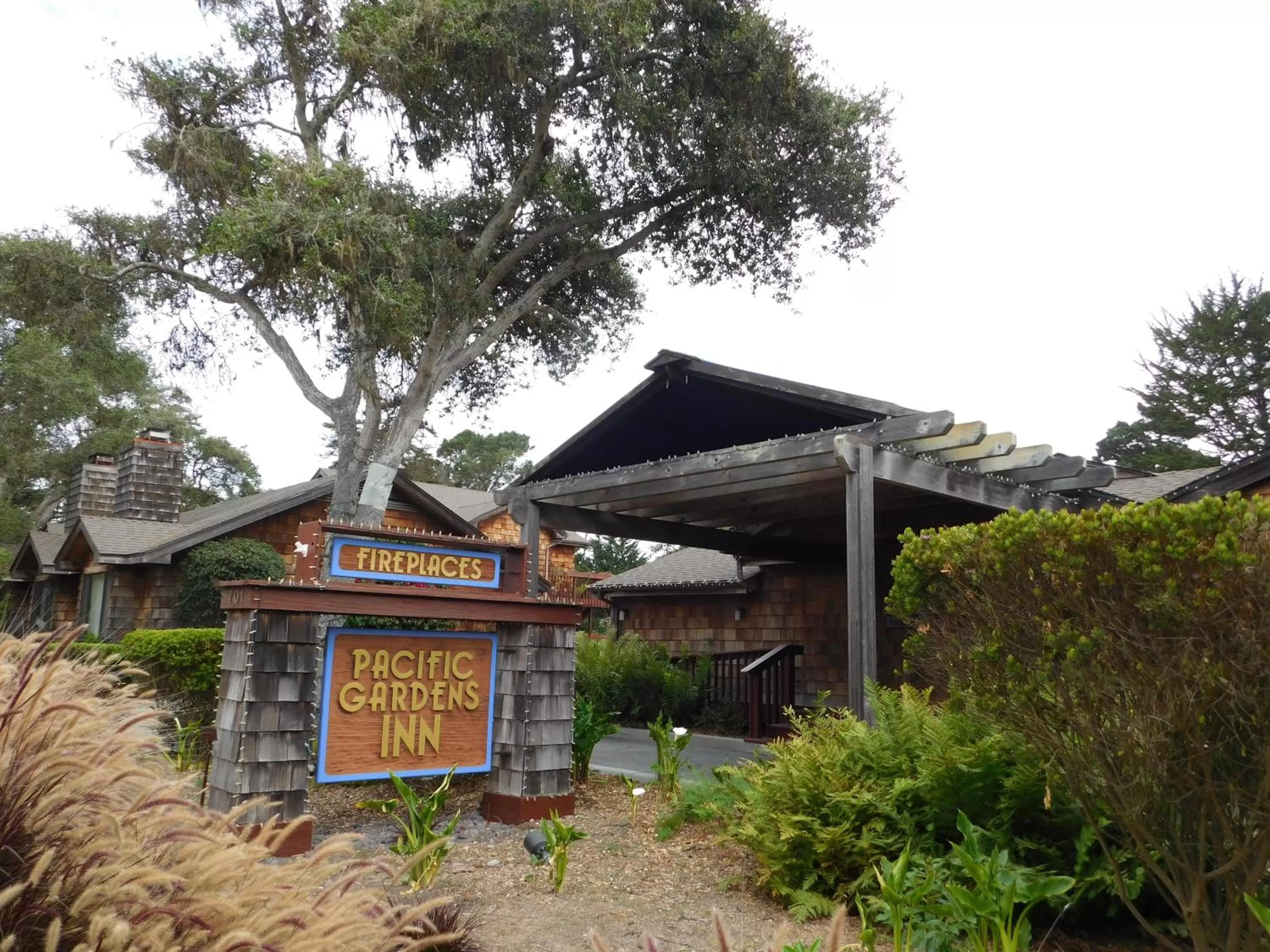 Property building in Pacific Gardens Inn