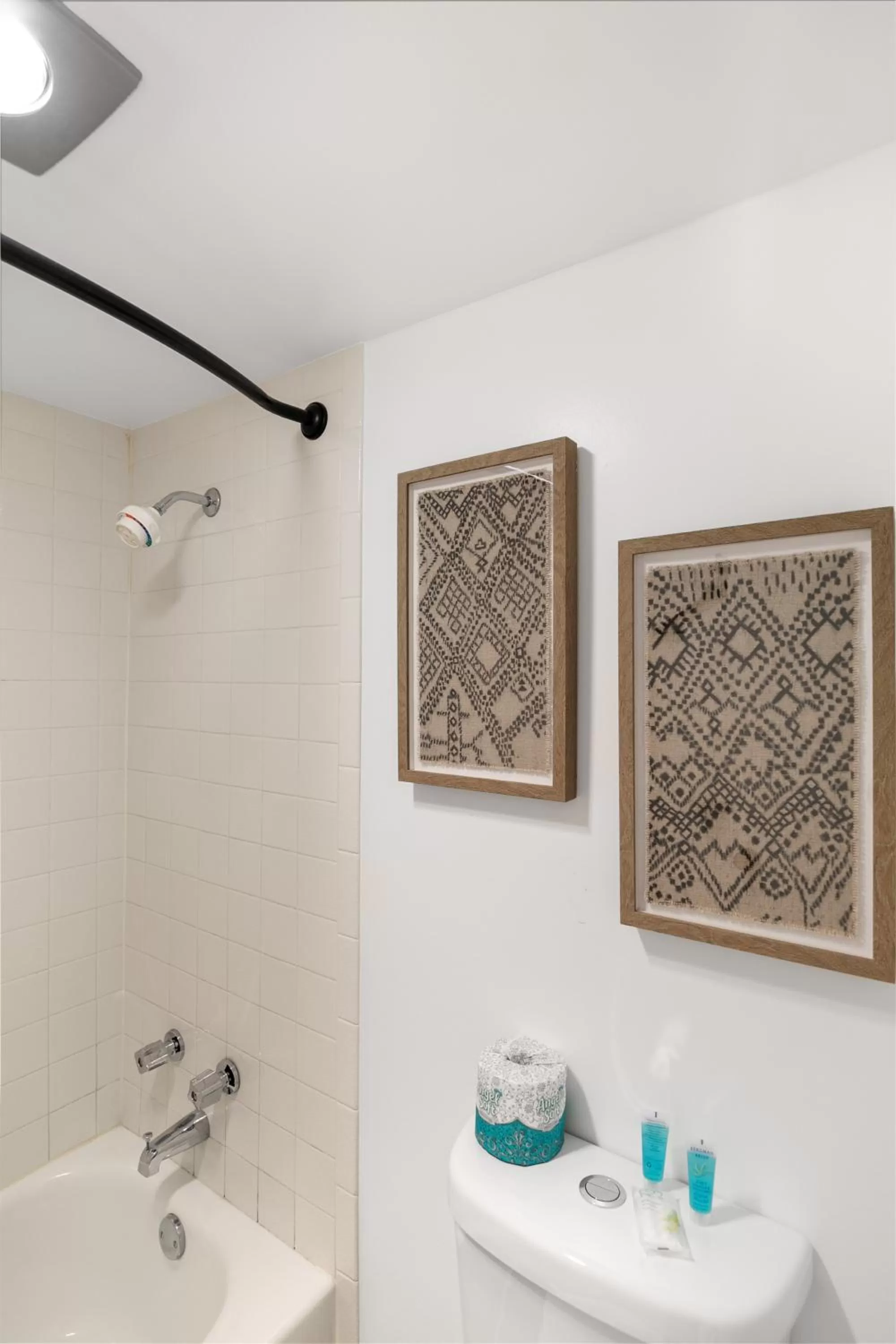 Decorative detail in Candlewick Inn and Suites