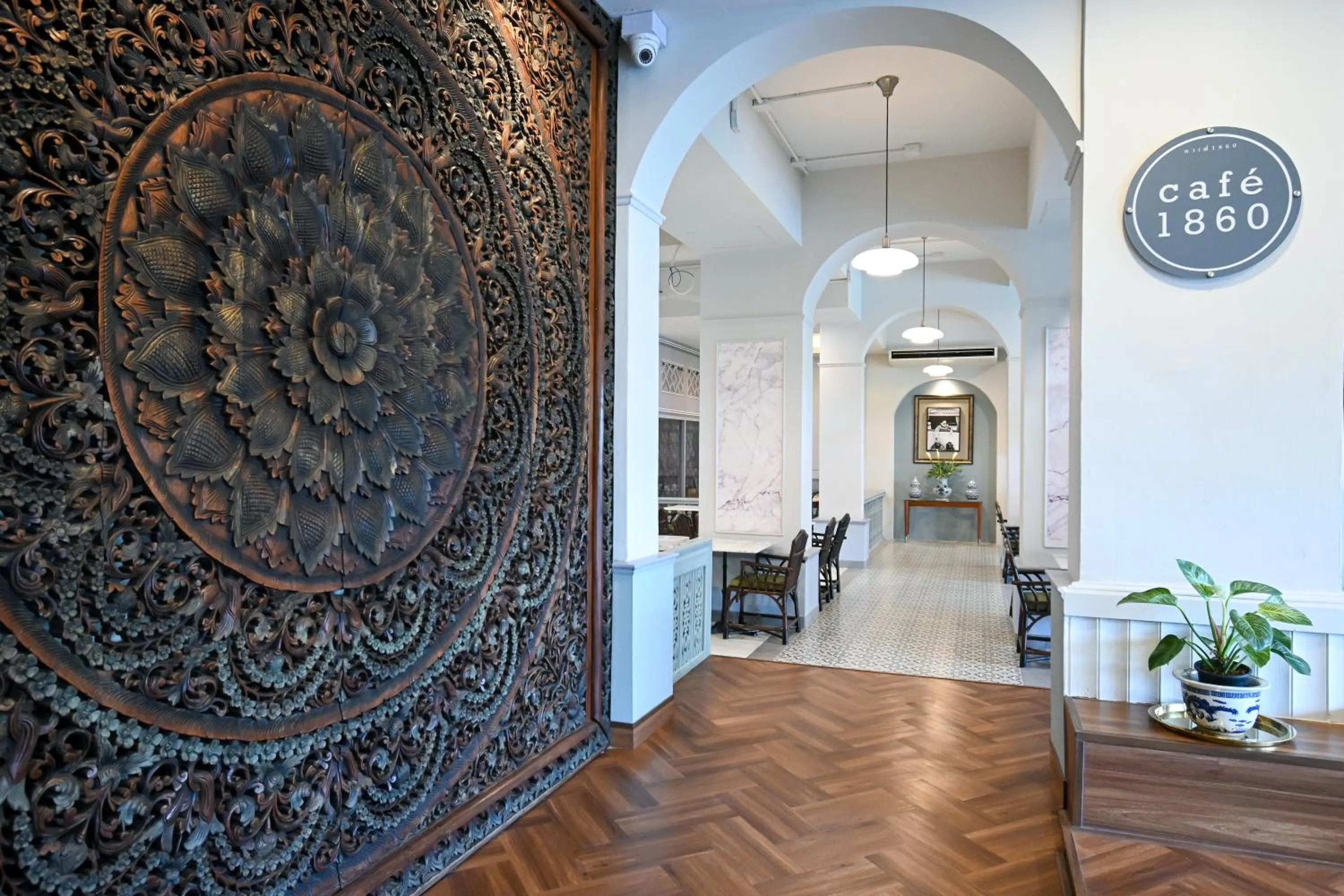 Property building in The Krungkasem Srikrung Hotel