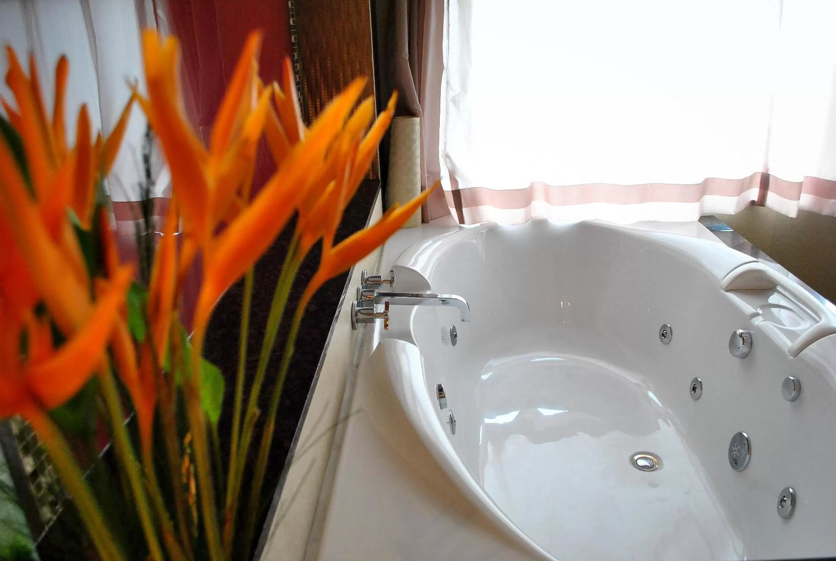 Bathroom in Hotel Elizabeth Cebu