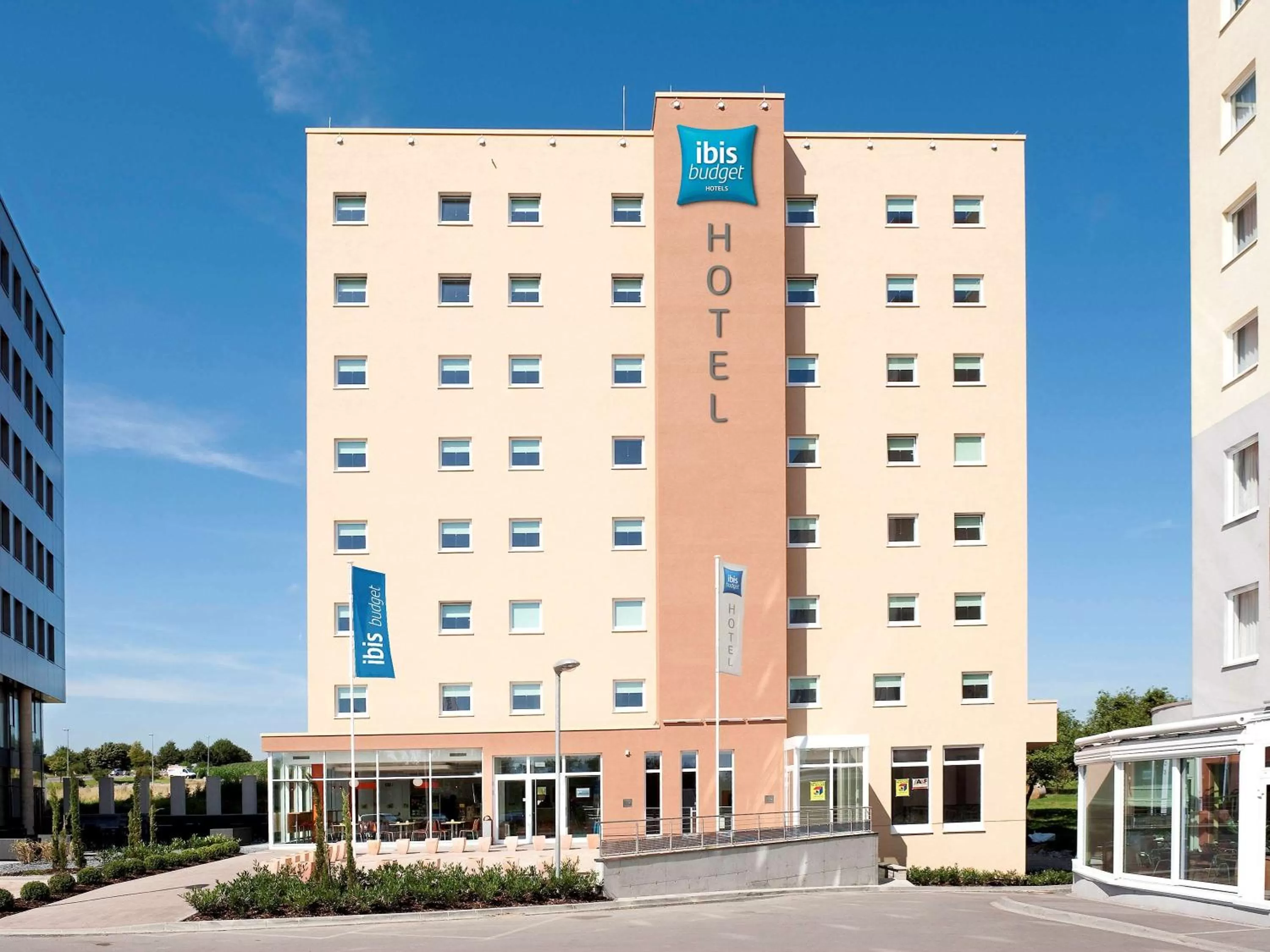 Property building in ibis Budget Luxembourg Sud