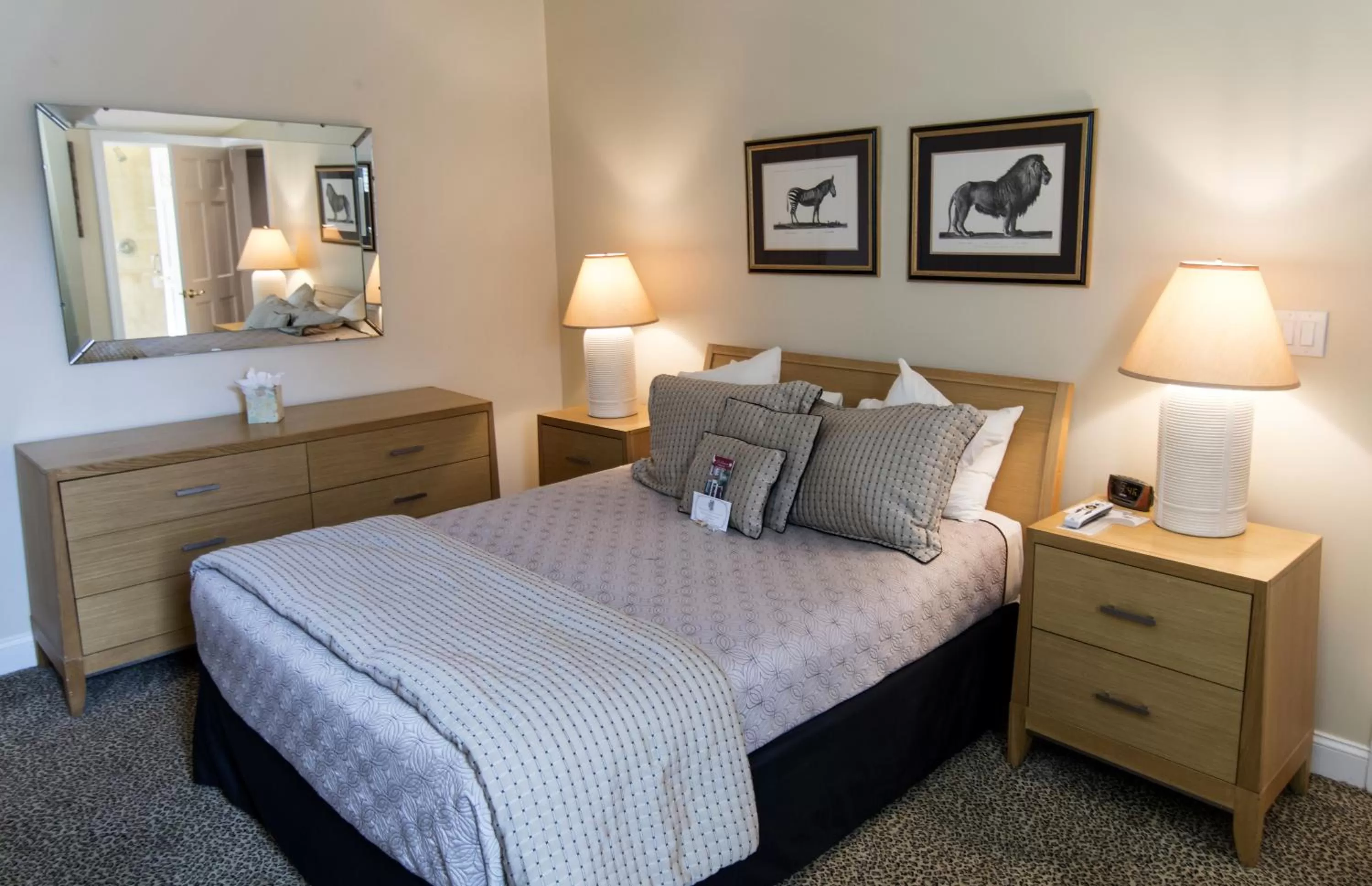 Bedroom, Bed in La Reserve Bed and Breakfast