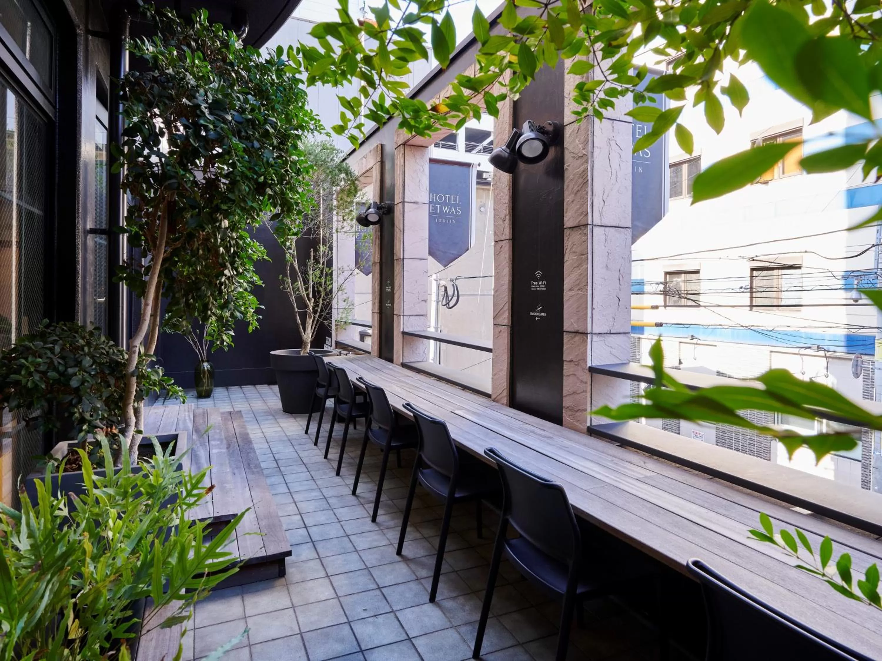 Communal lounge/ TV room in Hotel Etwas Tenjin