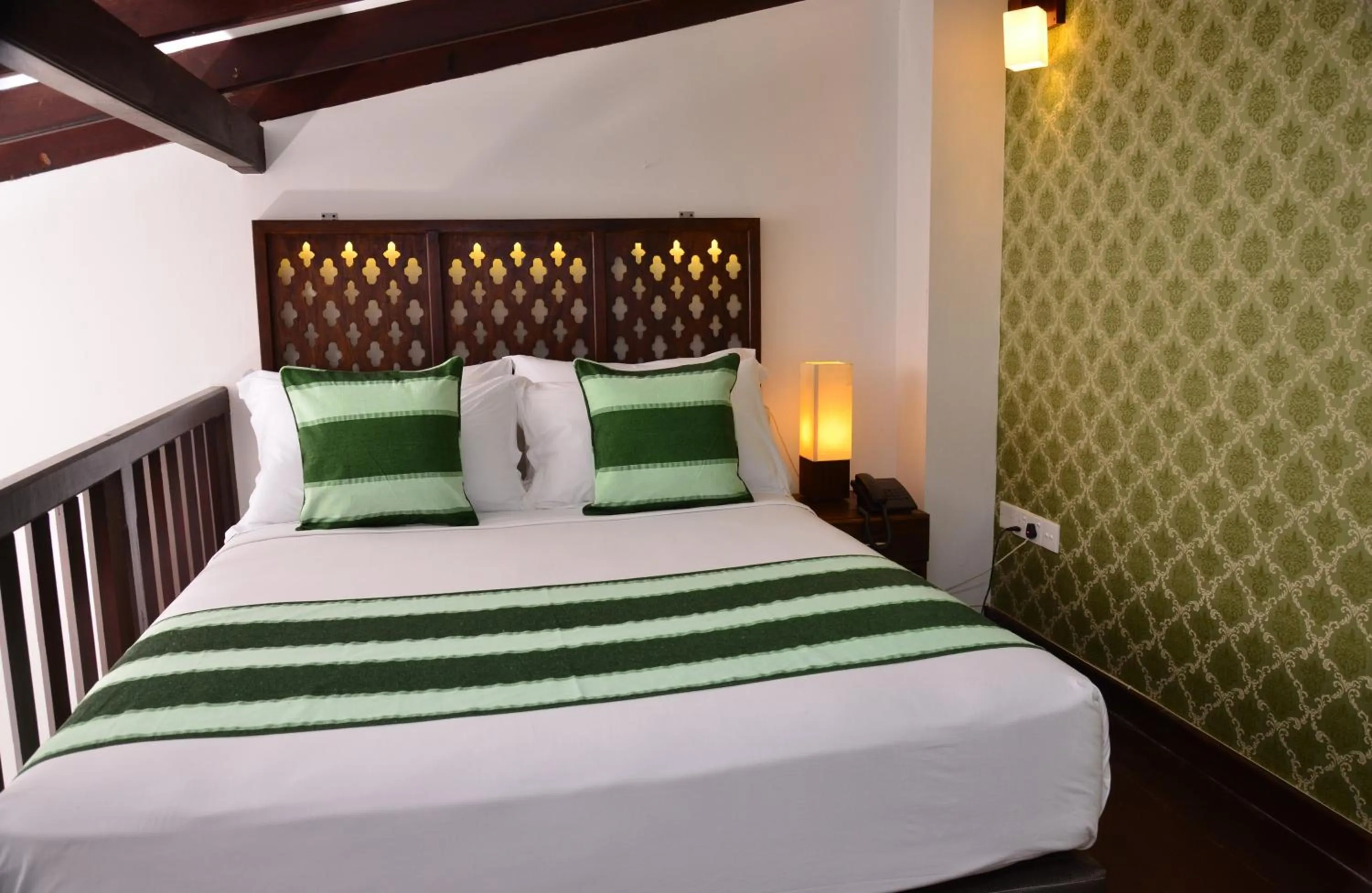 Bedroom, Bed in 56 by Deco - Galle Fort