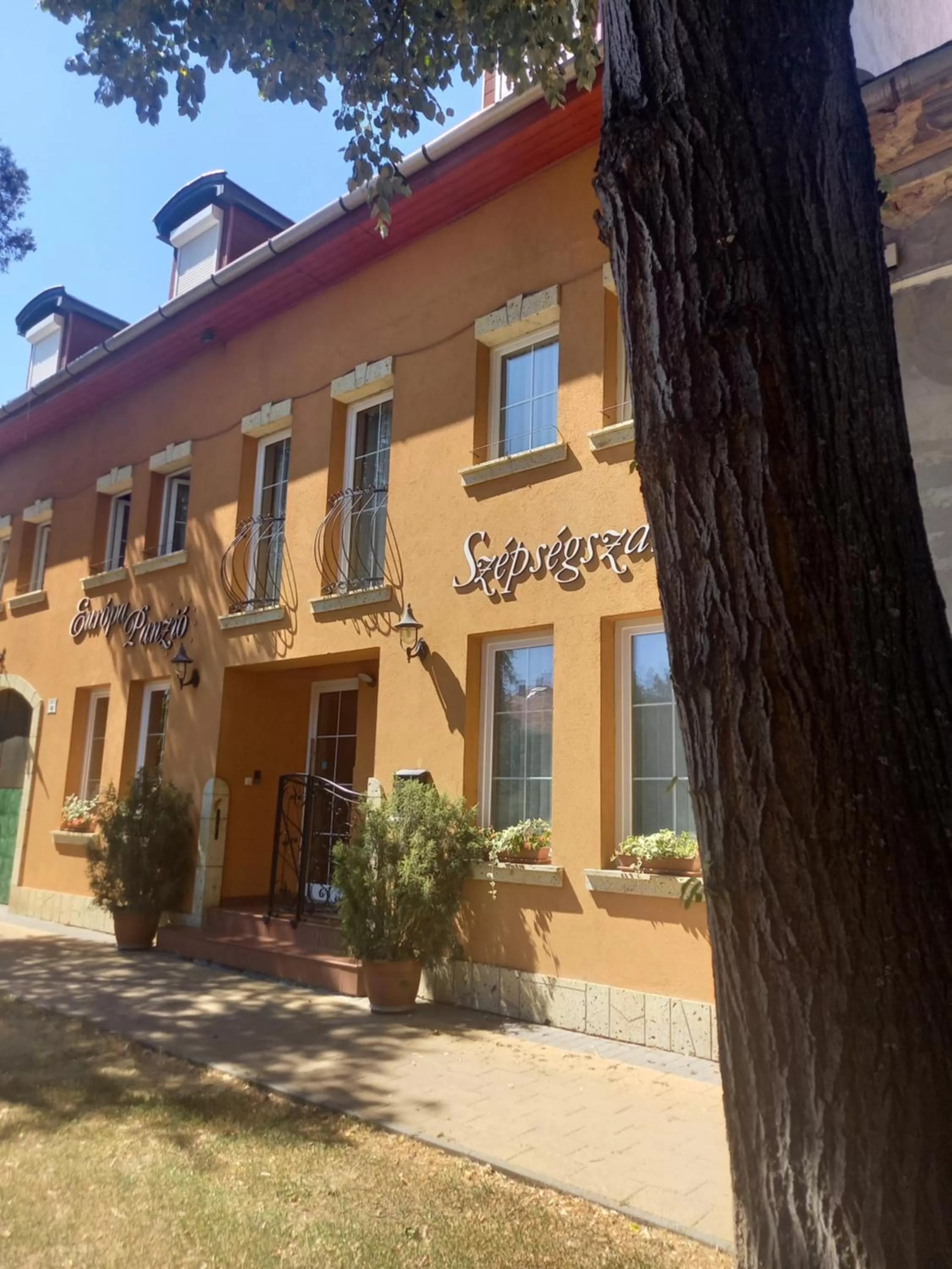 Property building in Európa Panzió