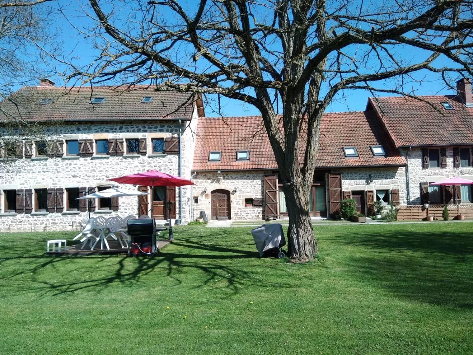 Facade/entrance in A l'Orée du Parc