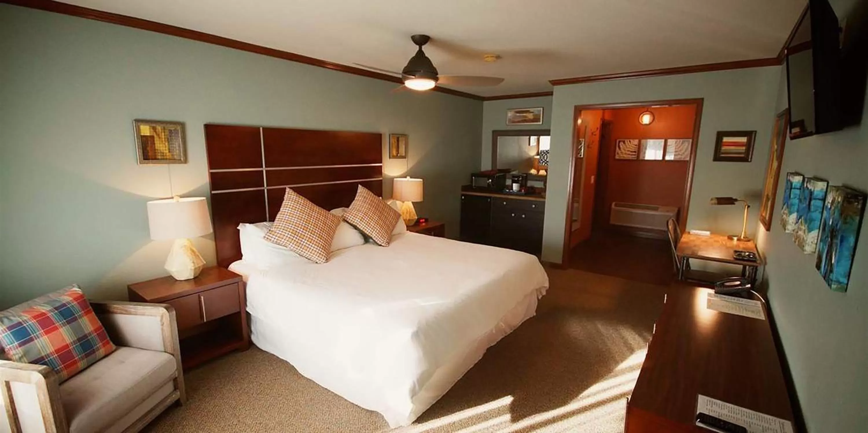 Bed in Mountain View Lodge