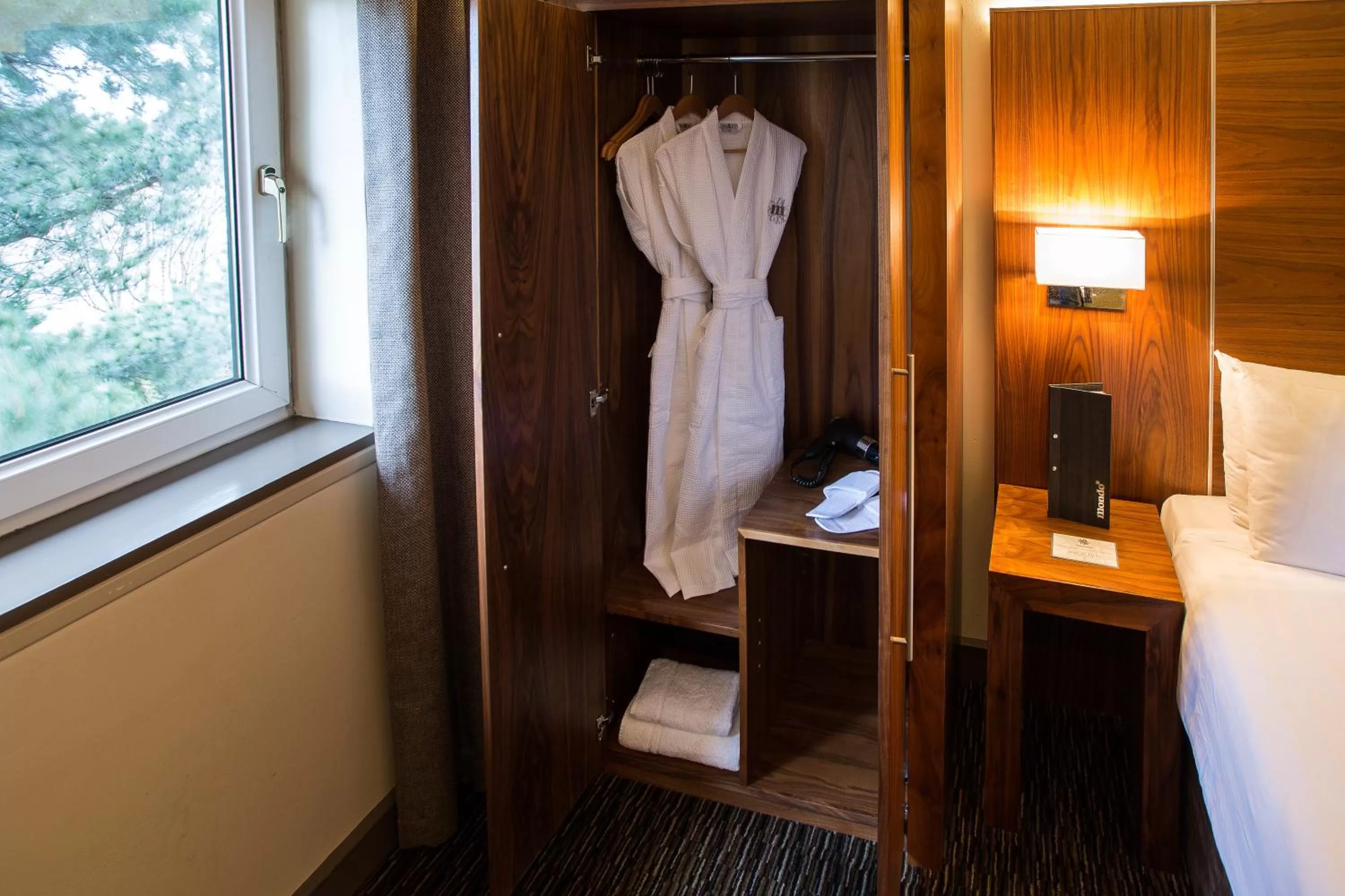 Other, Bed in Mondo Hotel