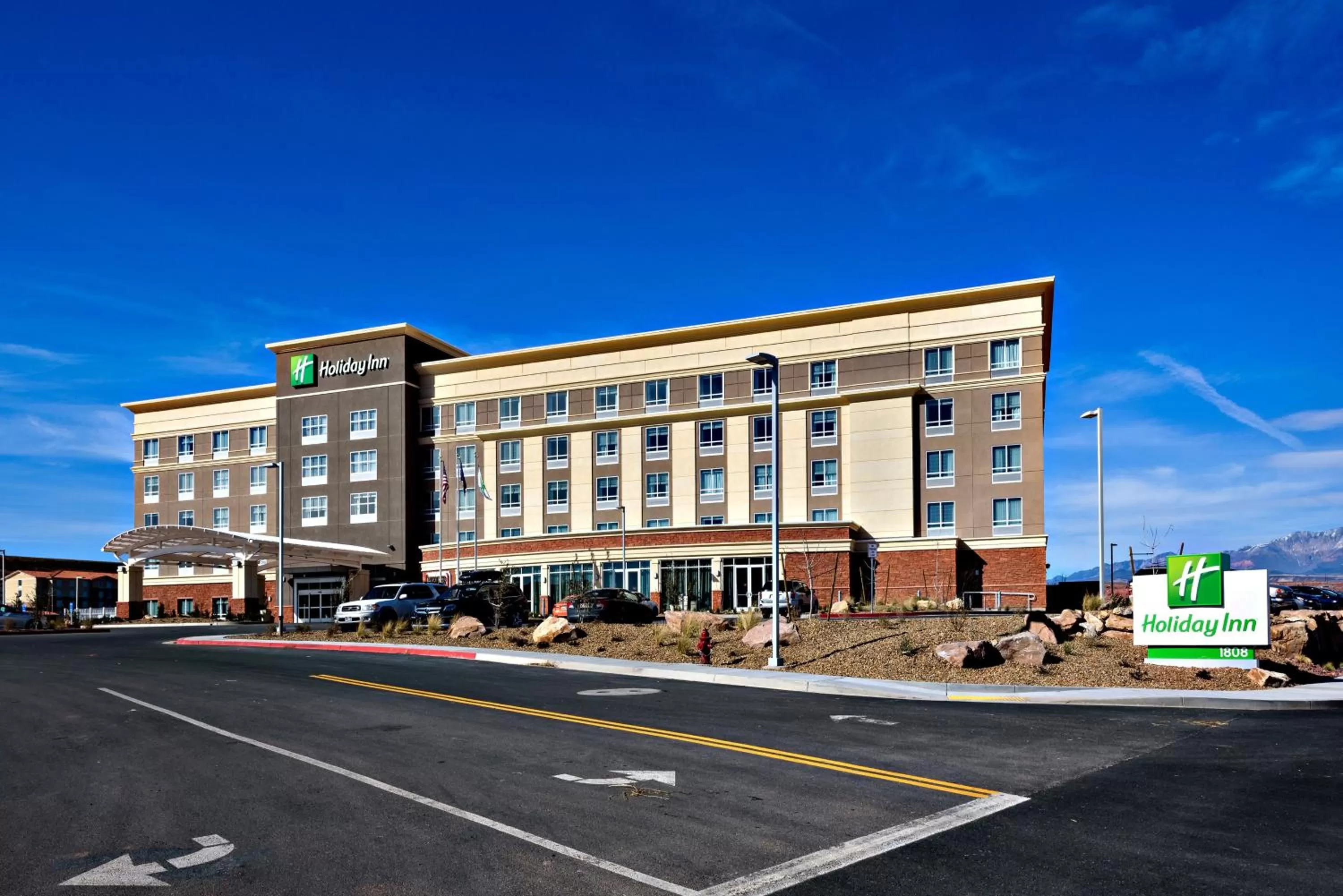 Property building in Holiday Inn St. George Convention Center by IHG
