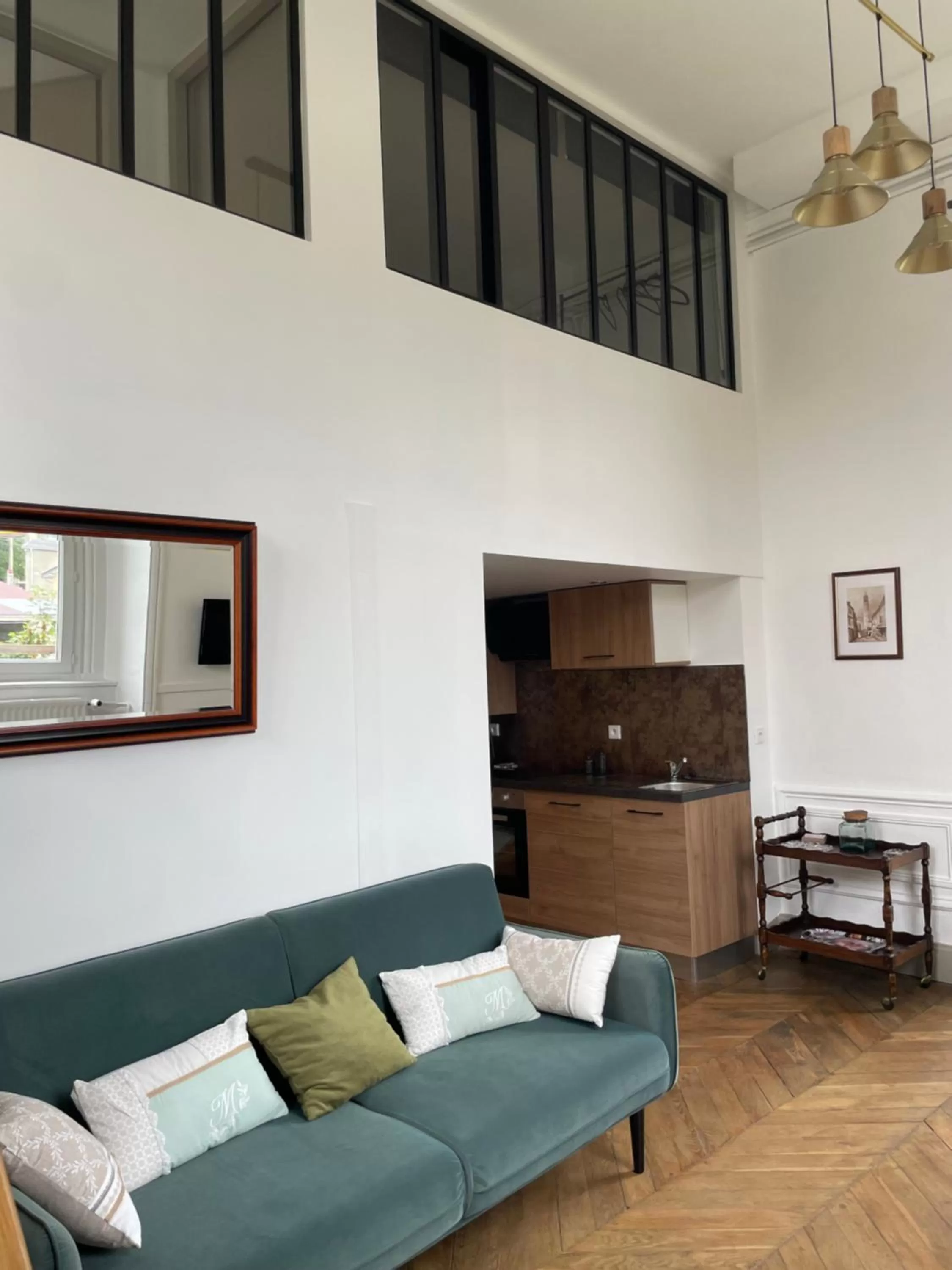 Kitchen or kitchenette, Seating Area in VILLA BONVOULOIR