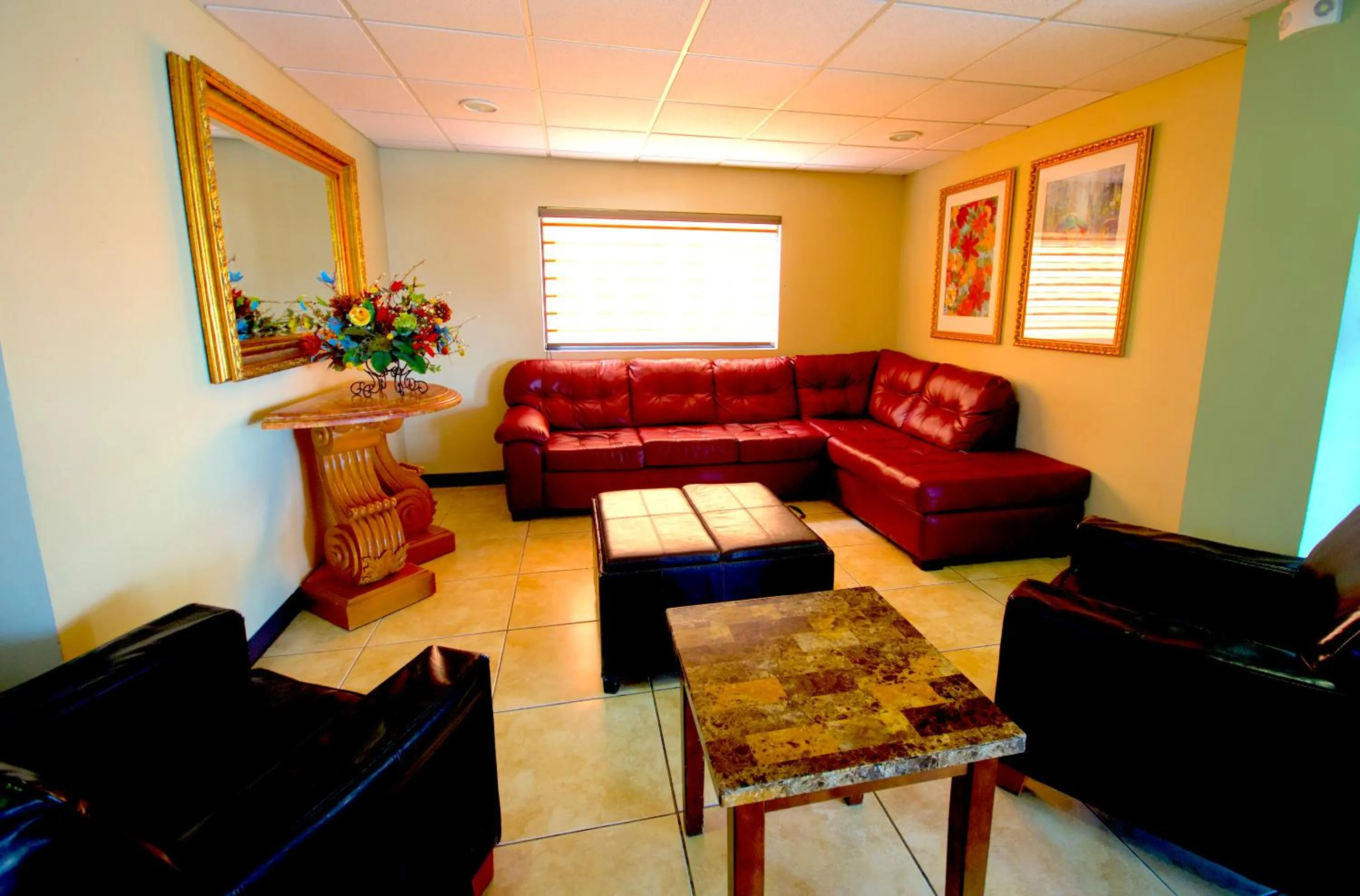 Lobby or reception in Hotel Consulado Inn