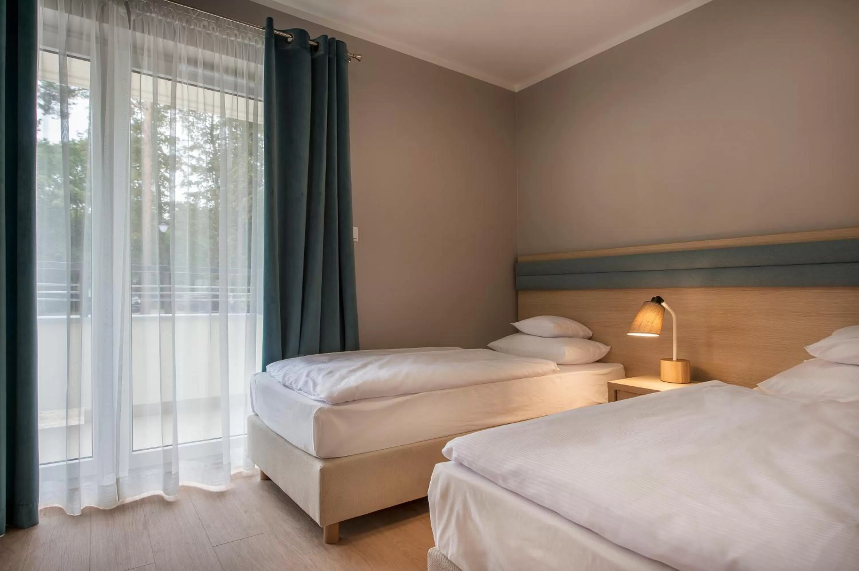 Photo of the whole room, Bed in Hotel Cesarskie Ogrody