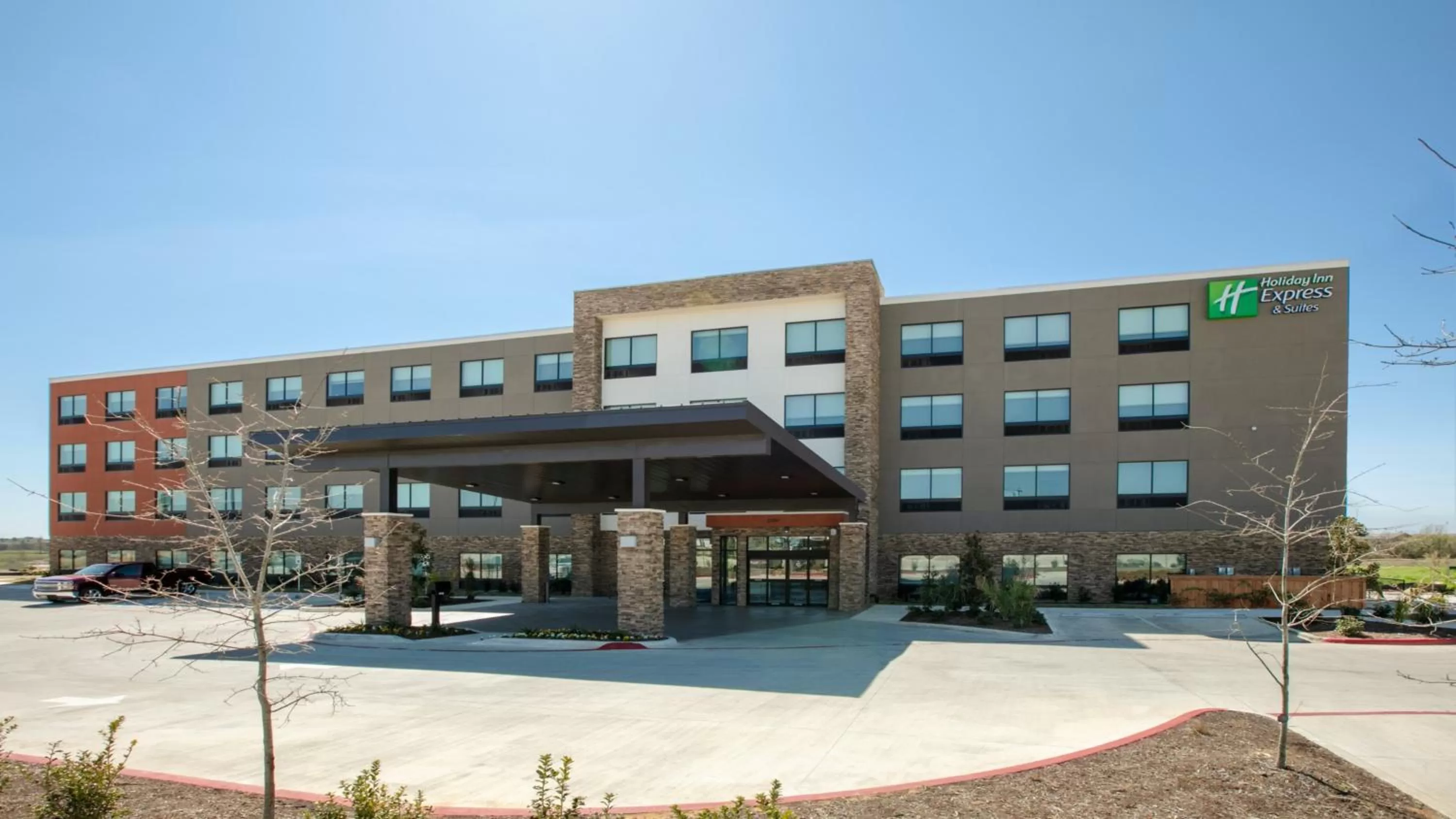 Property building in Holiday Inn Express & Suites Fort Worth North - Northlake by IHG