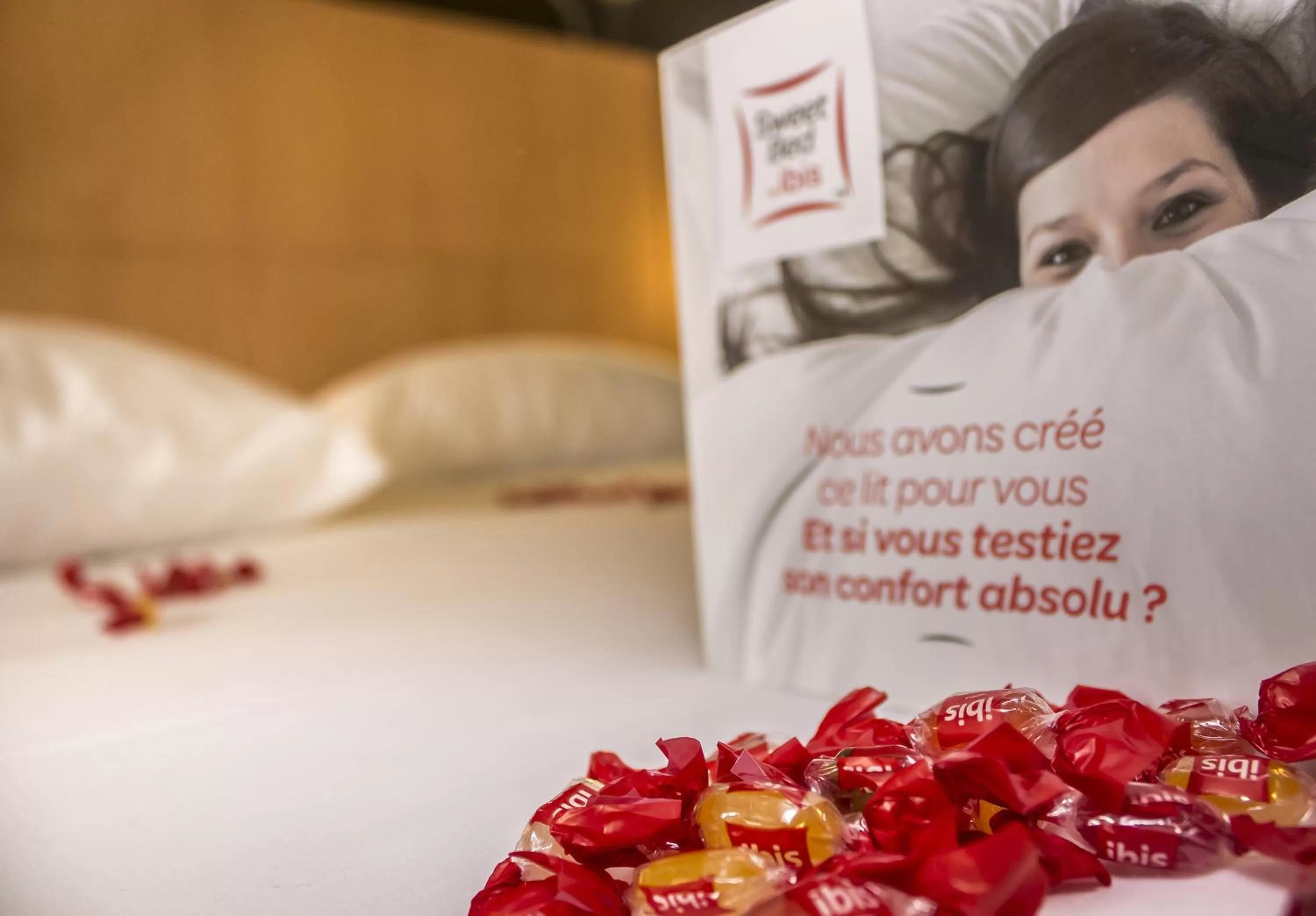 Bed in ibis Soissons