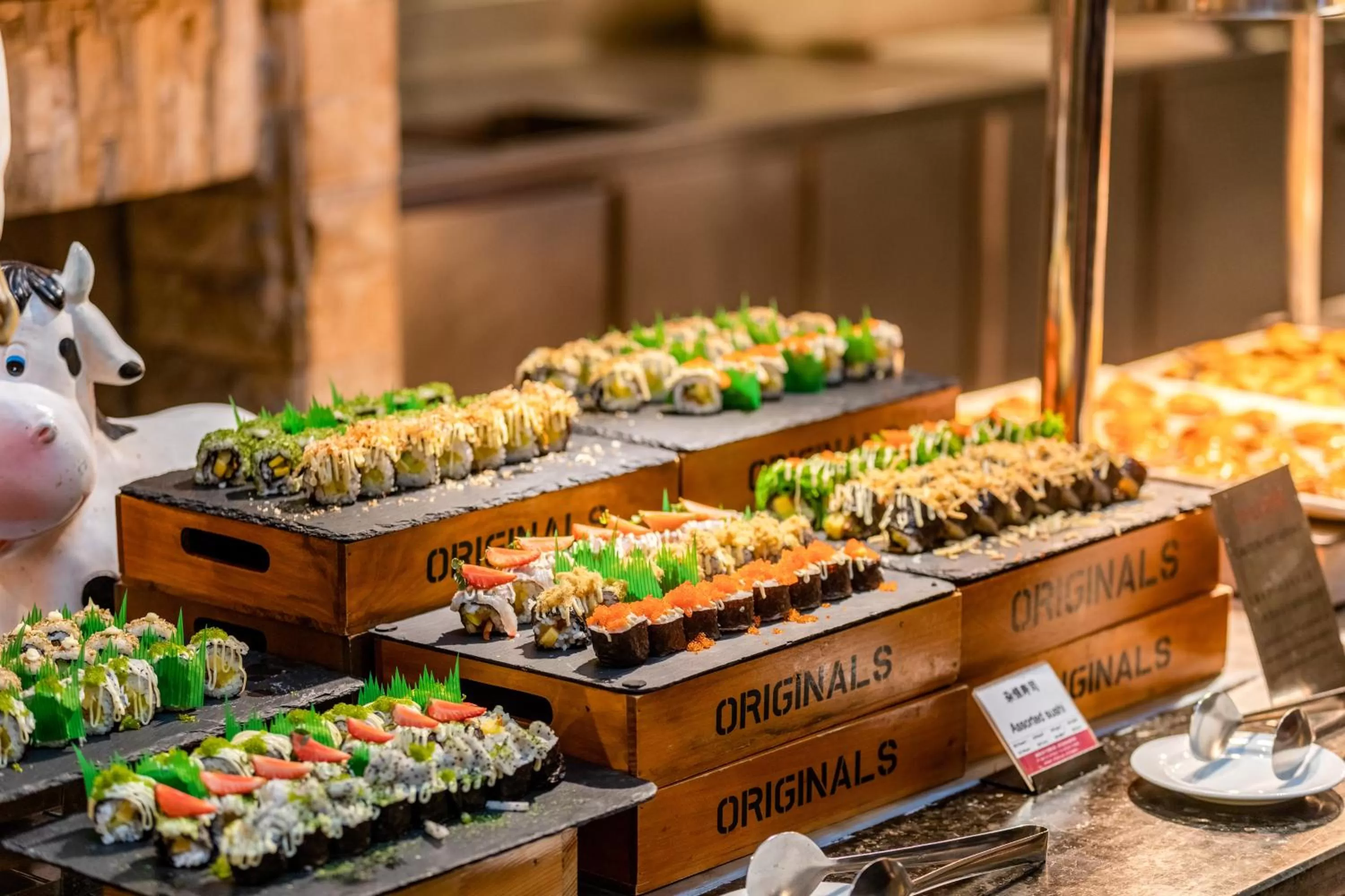 Restaurant/places to eat in Crowne Plaza Foshan by IHG