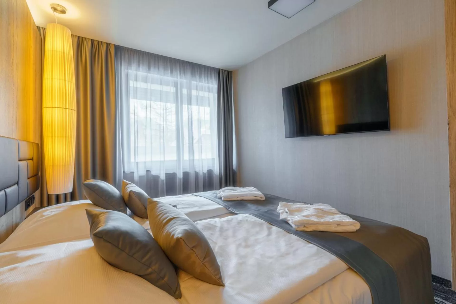 Bedroom, Bed in Hotel Hills