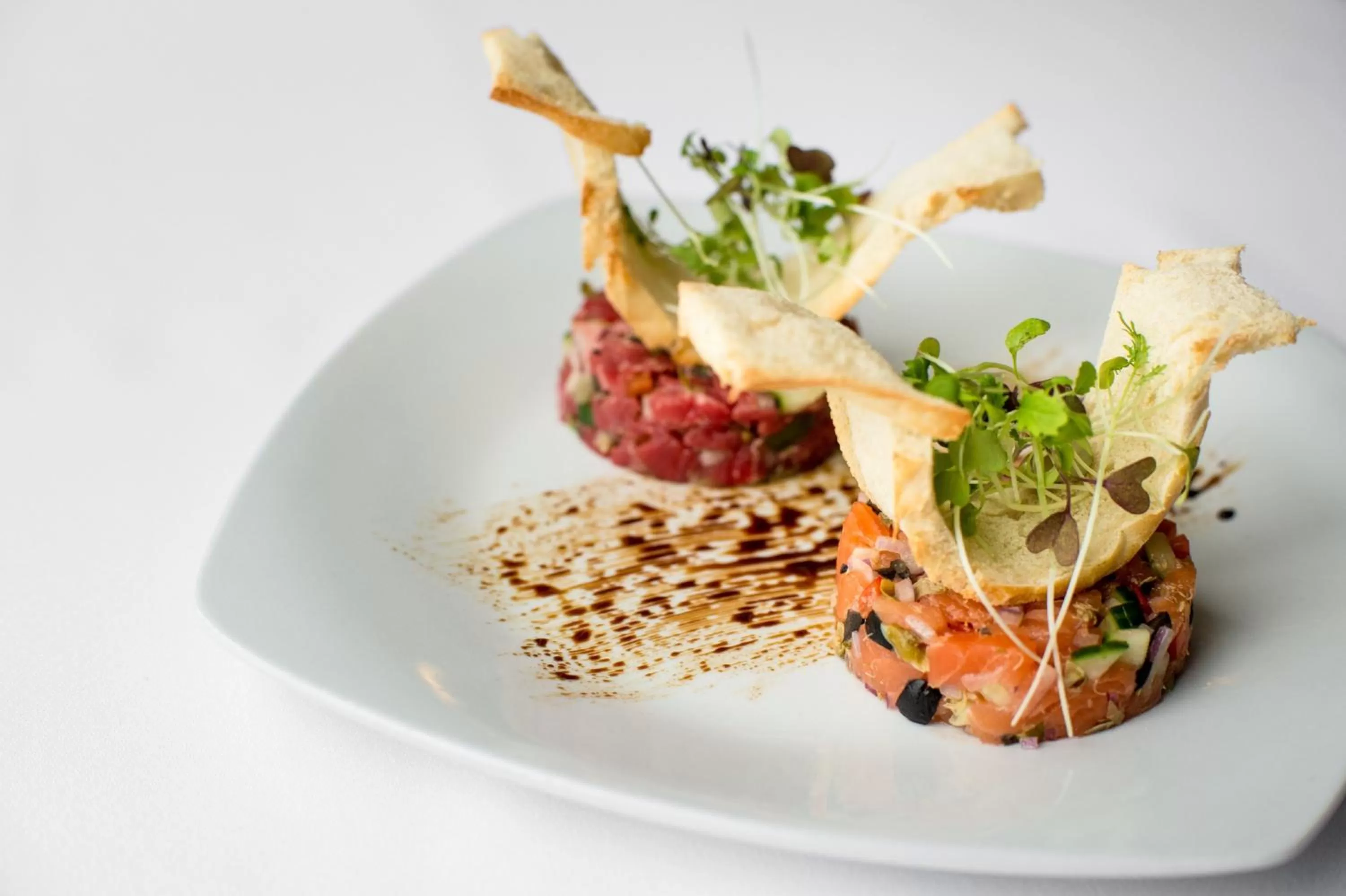 Restaurant/places to eat in Holiday Inn Montreal Longueuil by IHG