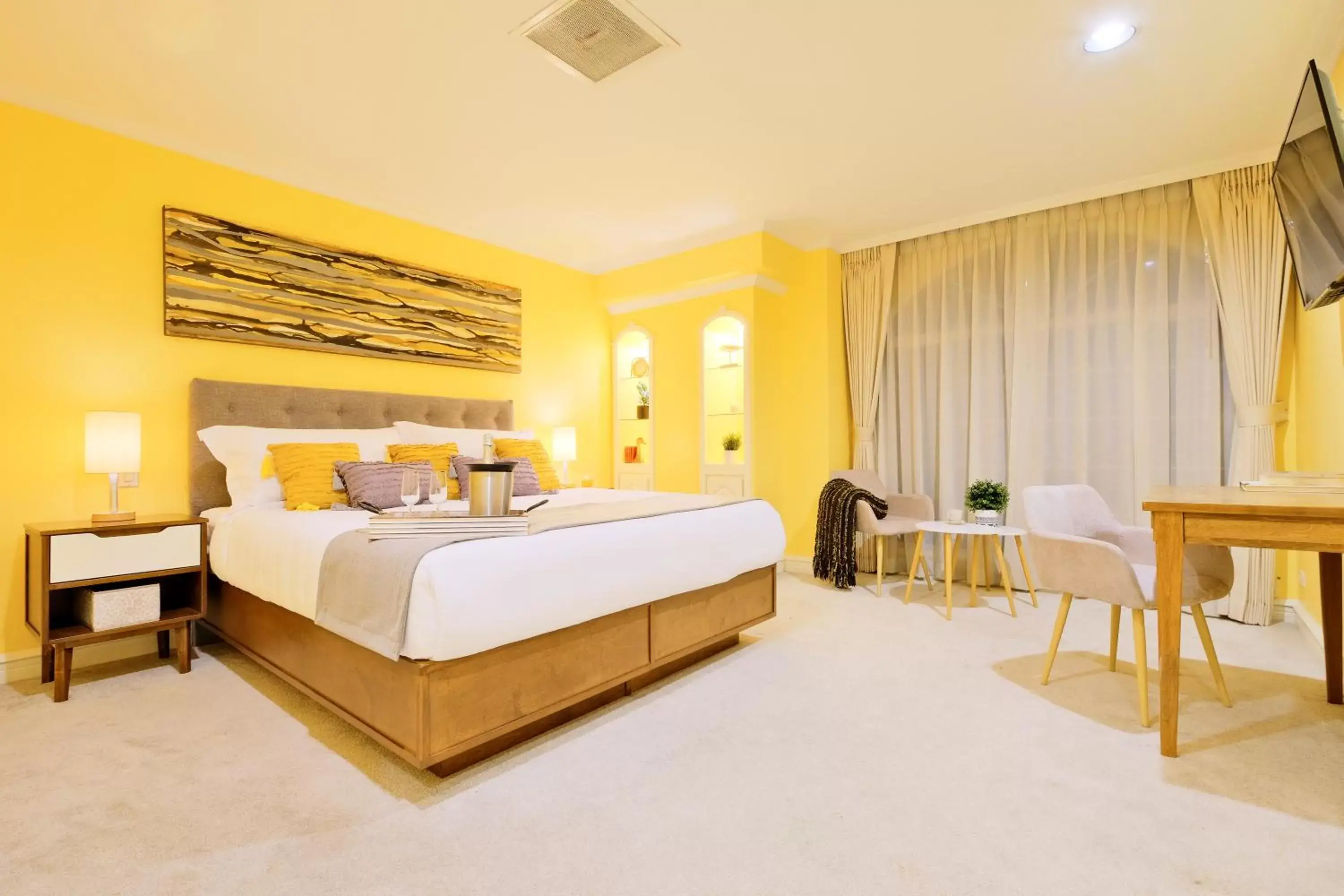 Suite with Hot Tub in Casa Asturias Suite with Hot Tub in Casa Asturias