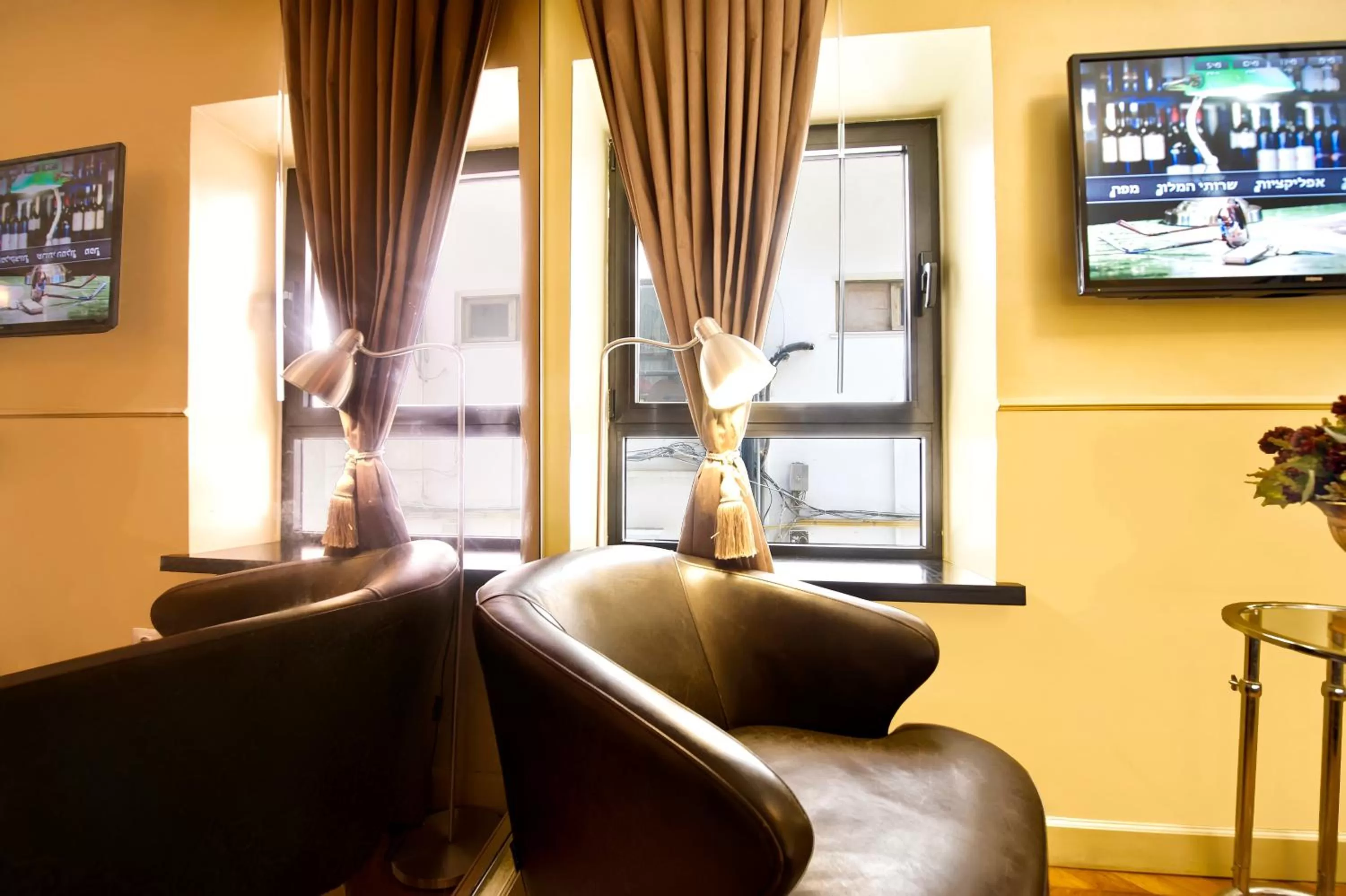 Photo of the whole room in Montefiore 16 - Urban Boutique Hotel