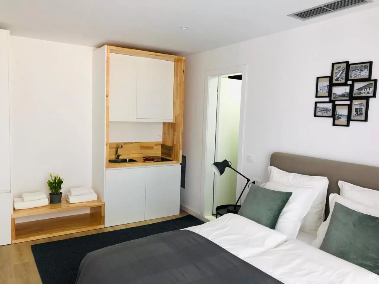 Bed in Rooftop Tirana