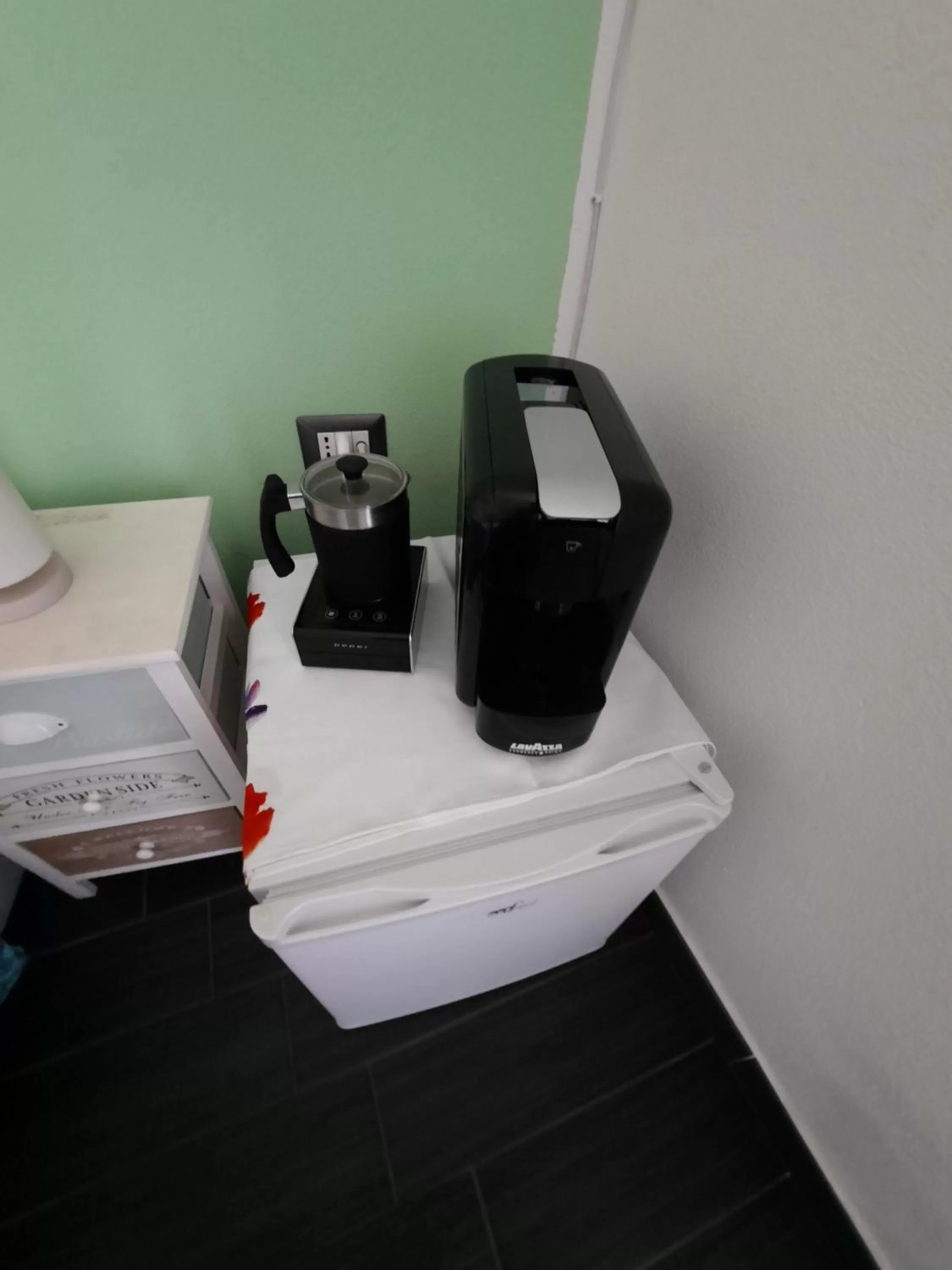 Coffee/tea facilities in Affittacamere Sa Pardula