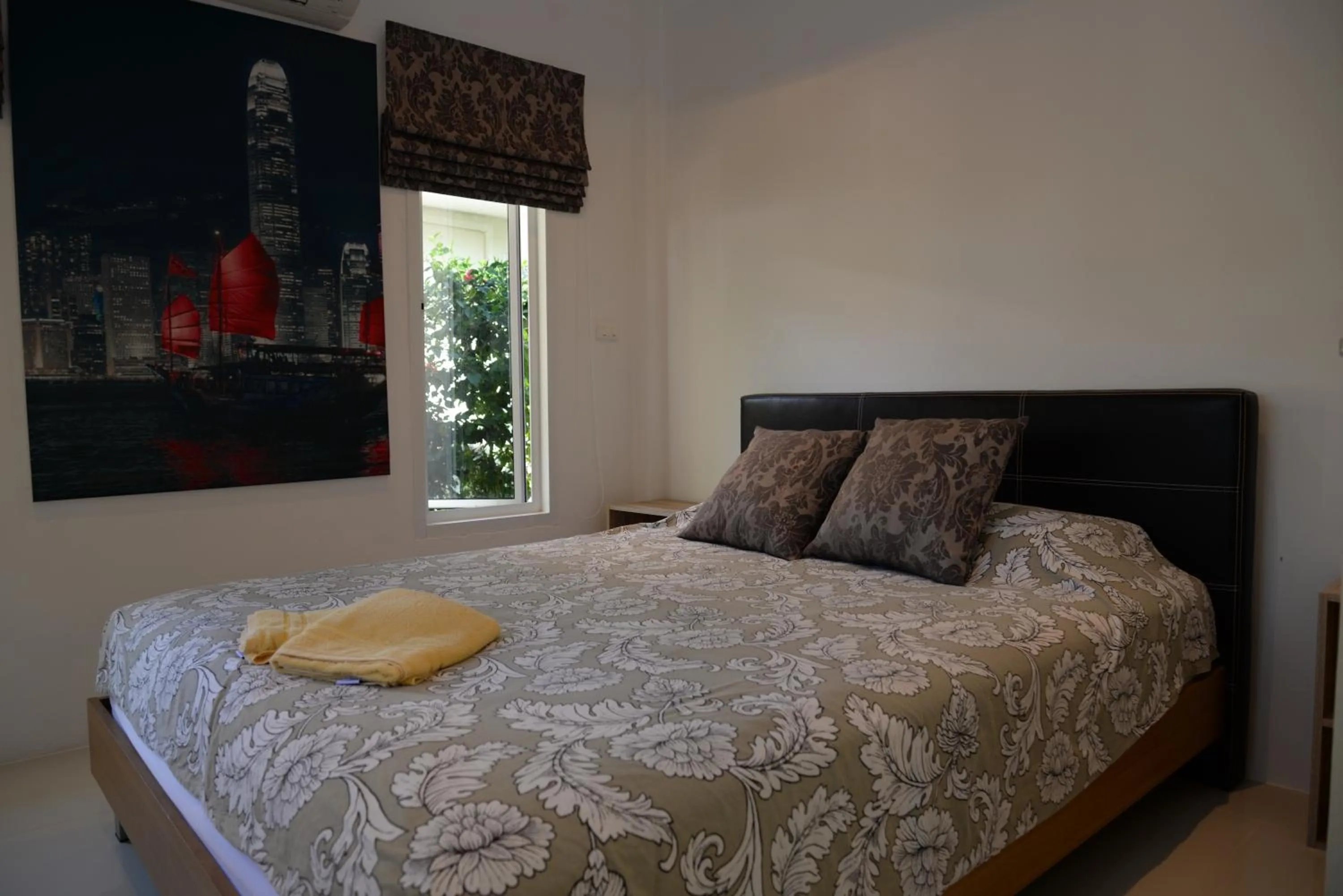 Bedroom, Bed in Bangsaray Villa