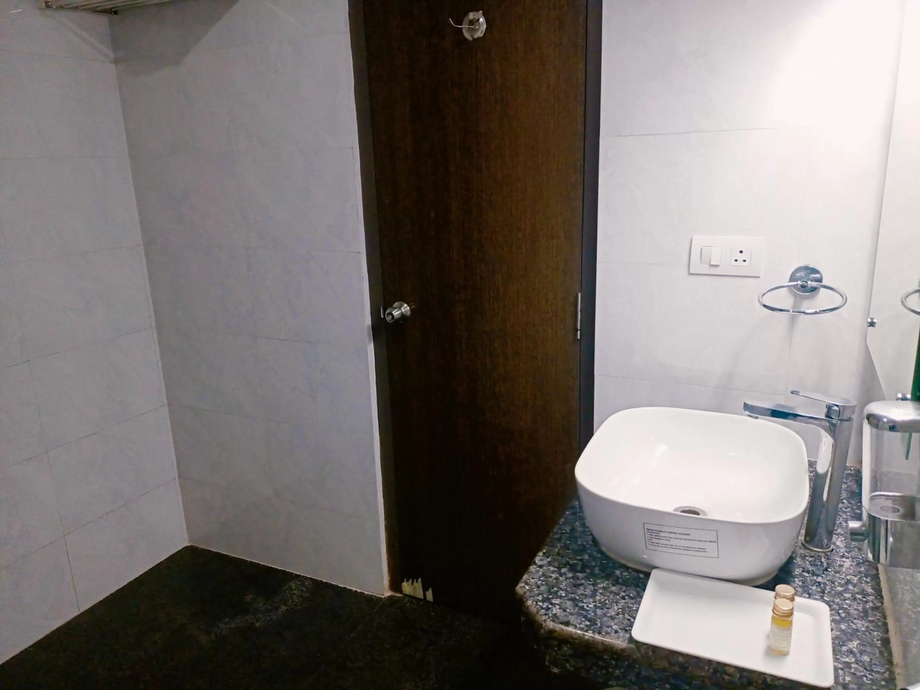 Bathroom in Hotel Vip Square