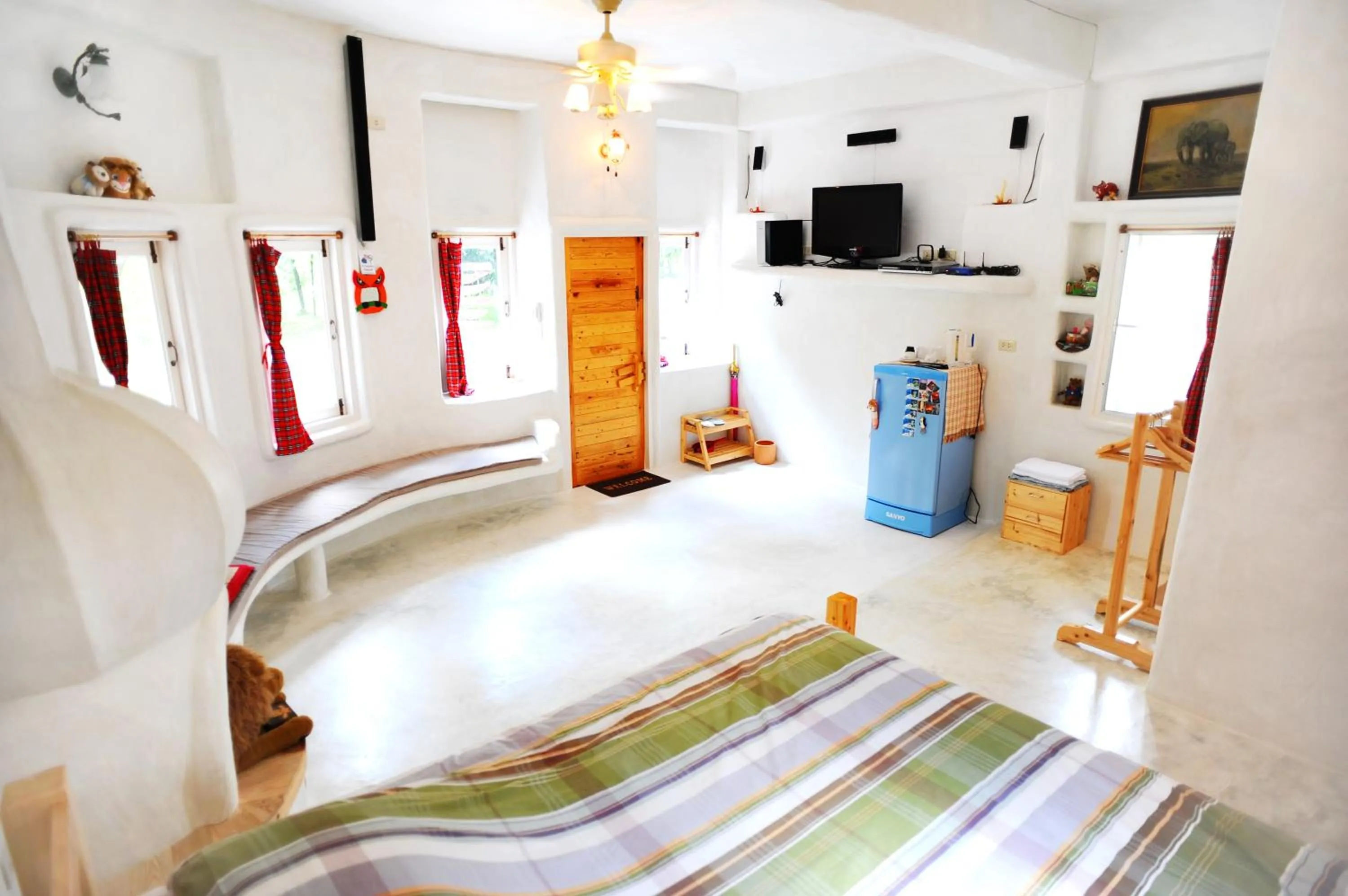 Bed in Scenic Riverside Resort