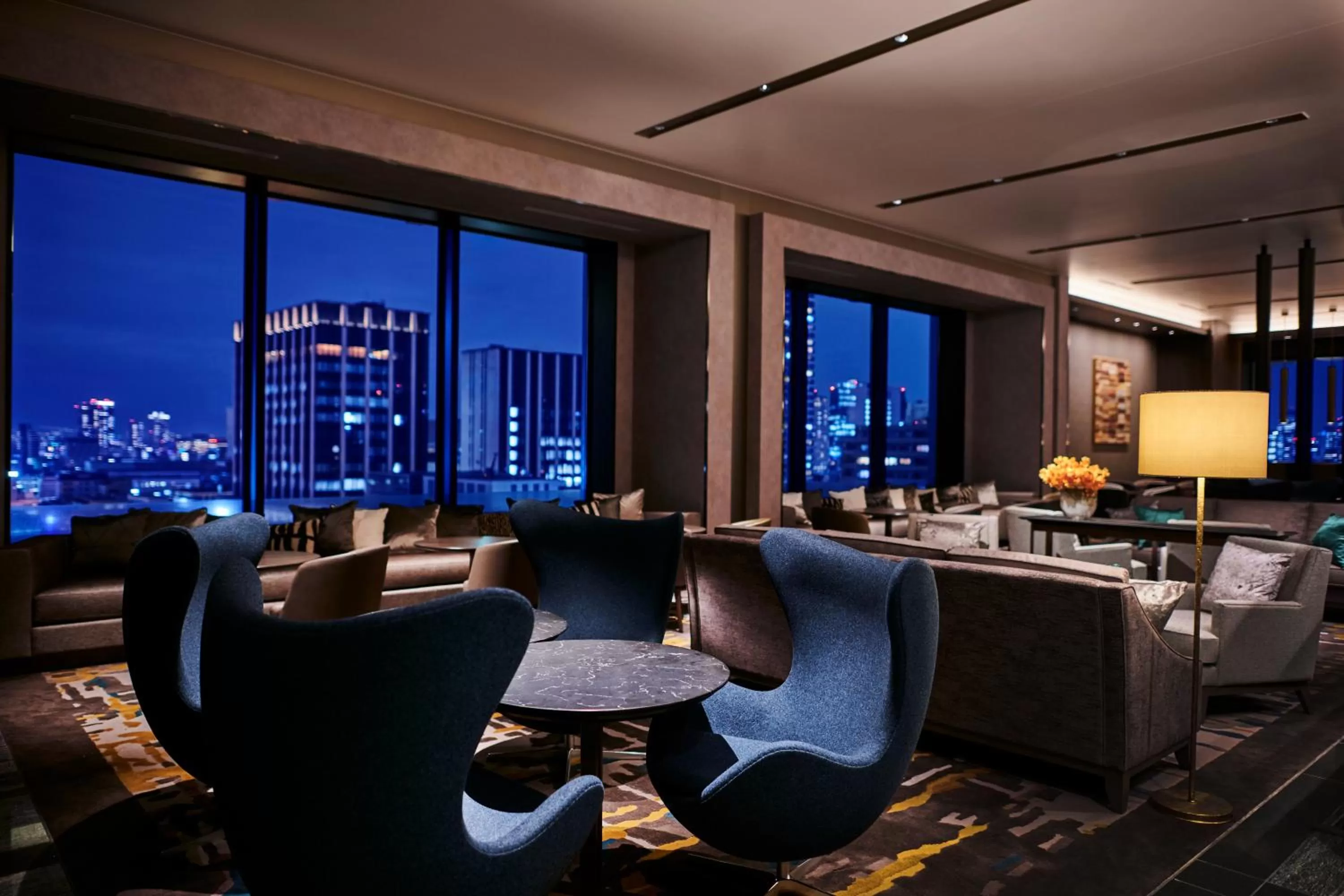 Lounge or bar in The Royal Park Hotel Iconic Osaka Midosuji